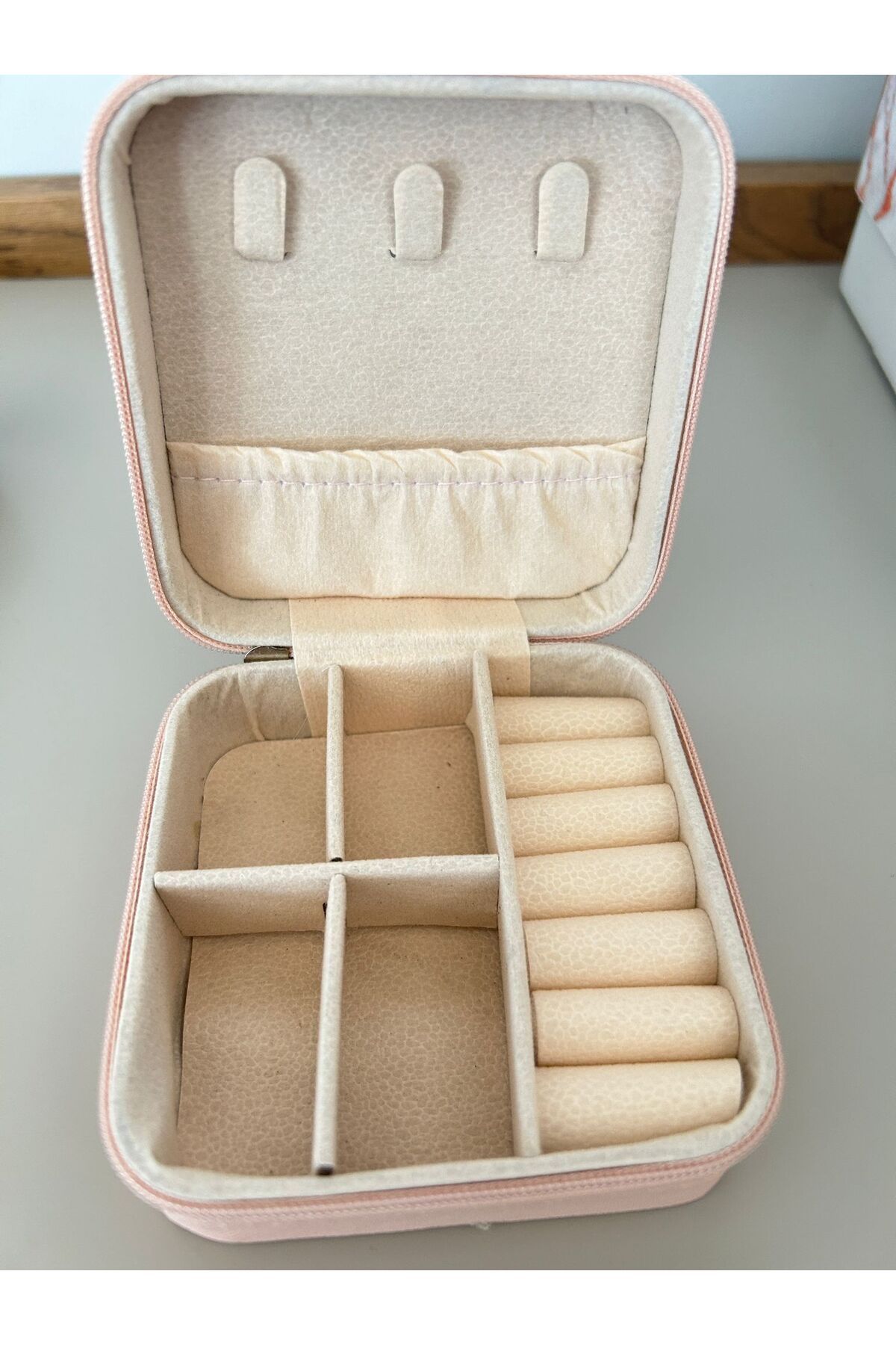 Butik Pembe Modern 4 Bölmeli Takı Bijuteri Mücevher Kutusu Organizer Düzenleyici 10x10x5