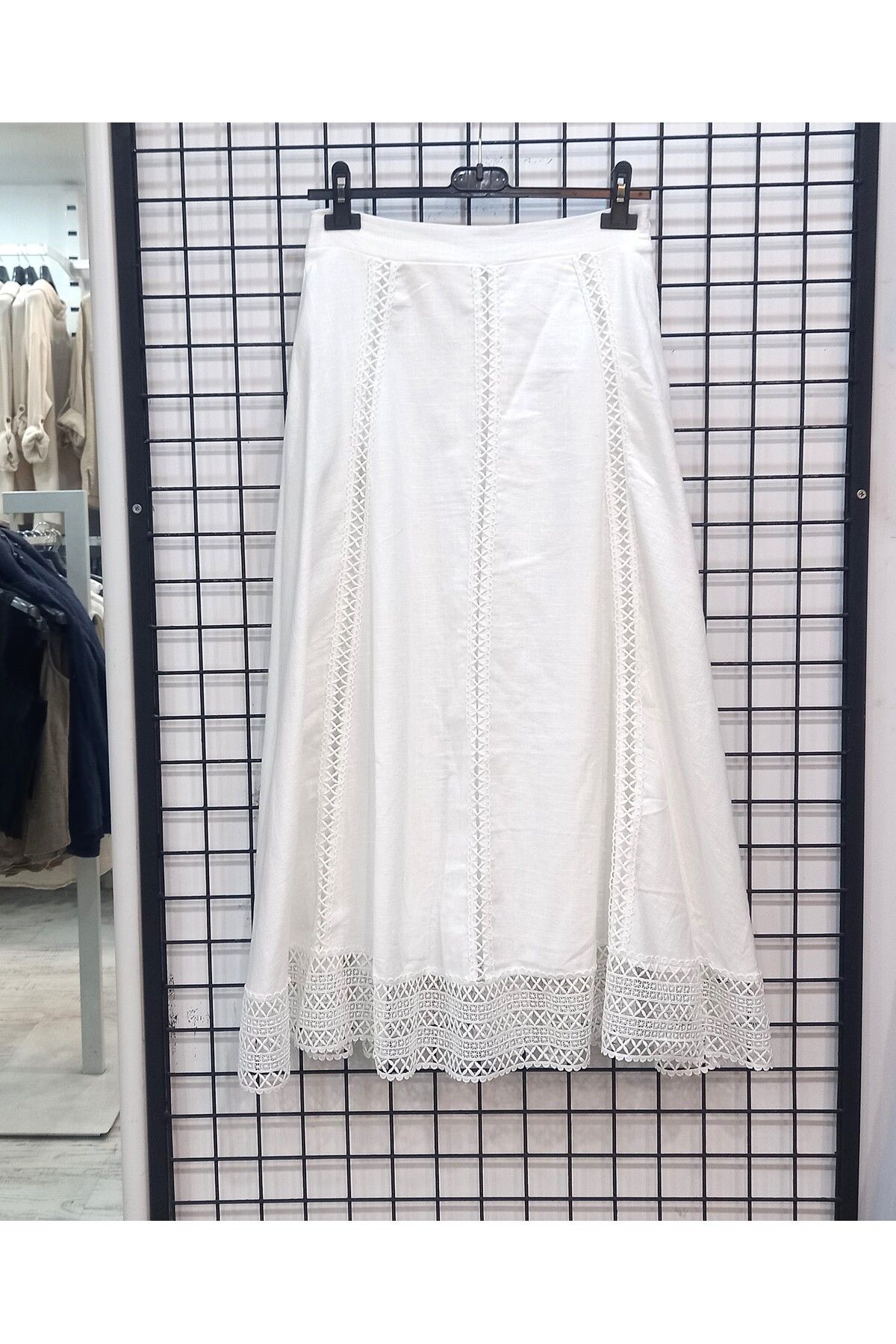 Butik Şans Şerit Güpür Detaylı Astarlı Uzun Etek