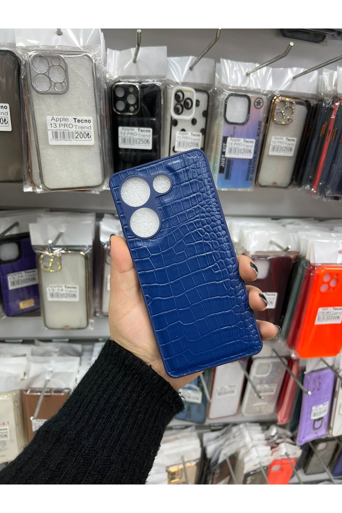 TECNOTREND TECNO CAMON 20 PRO Dokulu Yüzey Çekmeye Dayanıklı Cep Telefon Kılıfı Pu Deri Kaplamalı Yumuşak