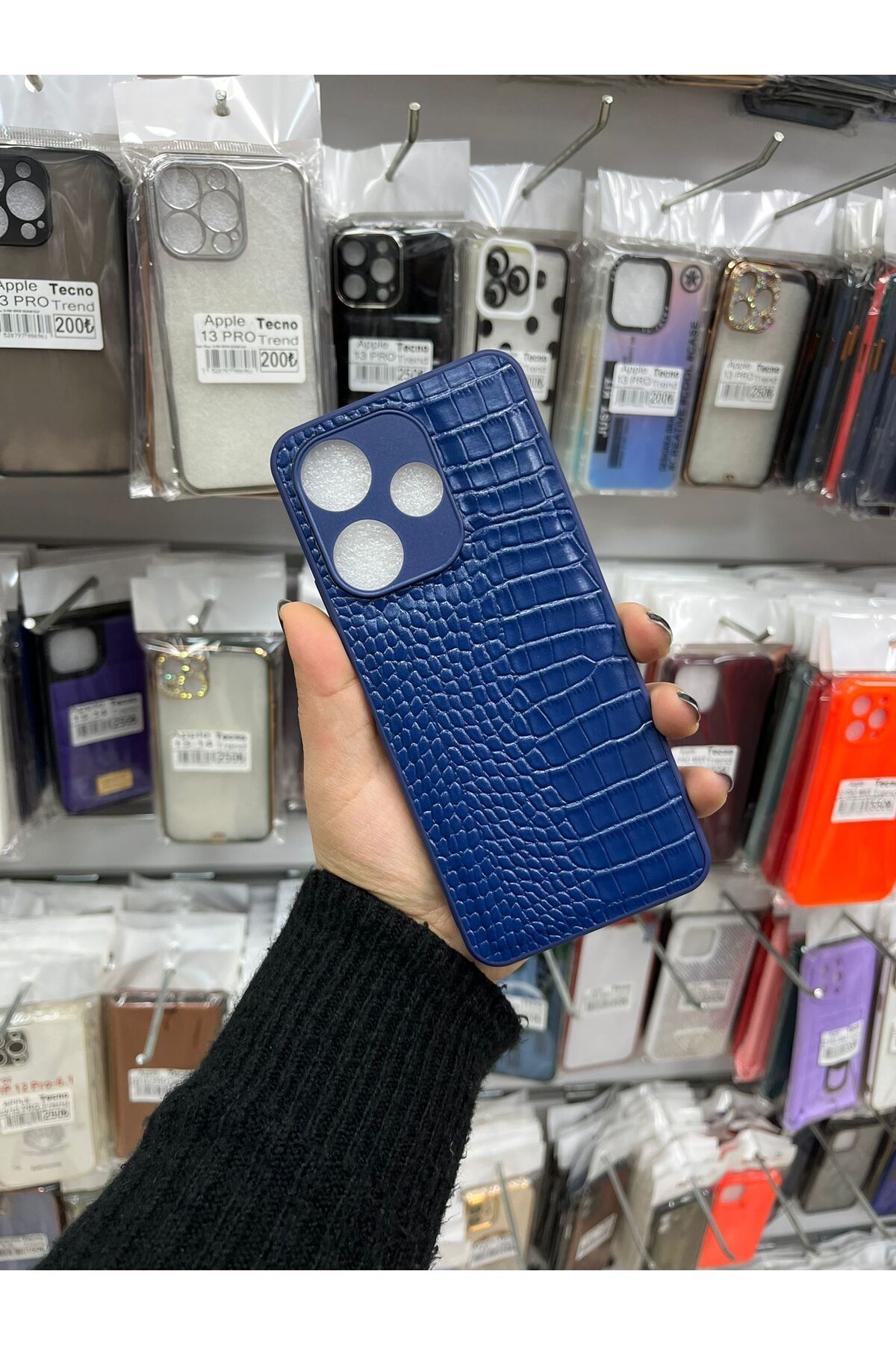 TECNOTREND XİAOMİ REDMİ 13 4G Dokulu Yüzey Çekmeye Dayanıklı Cep Telefon Kılıfı Pu Deri Kaplamalı Yumuşak