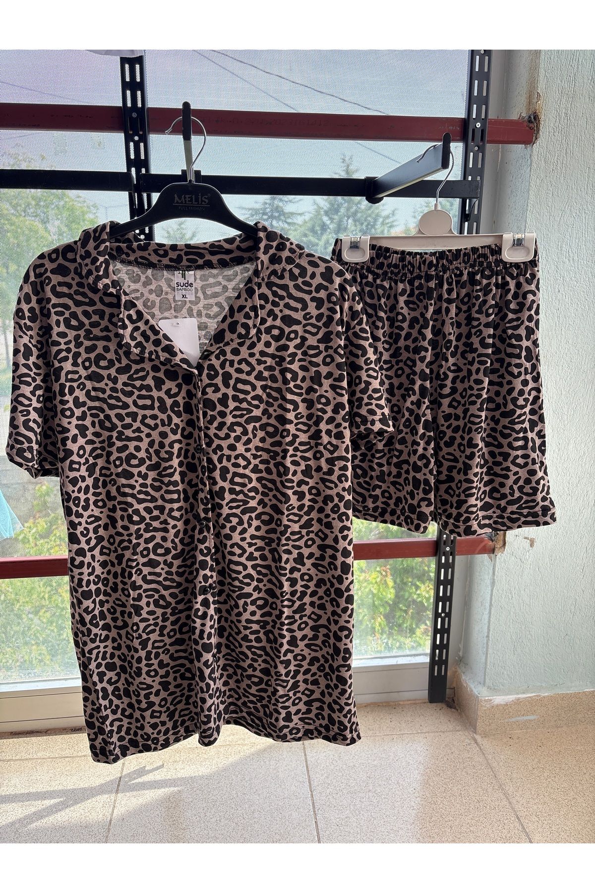 Butik Şortlu Kadın Pijama Takımı Leopar Desen