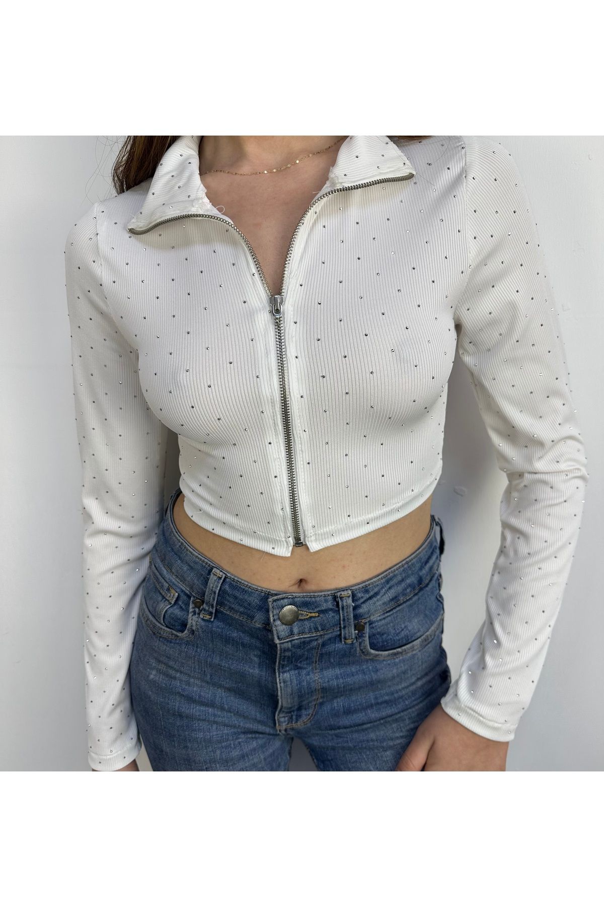 Azelya Crop