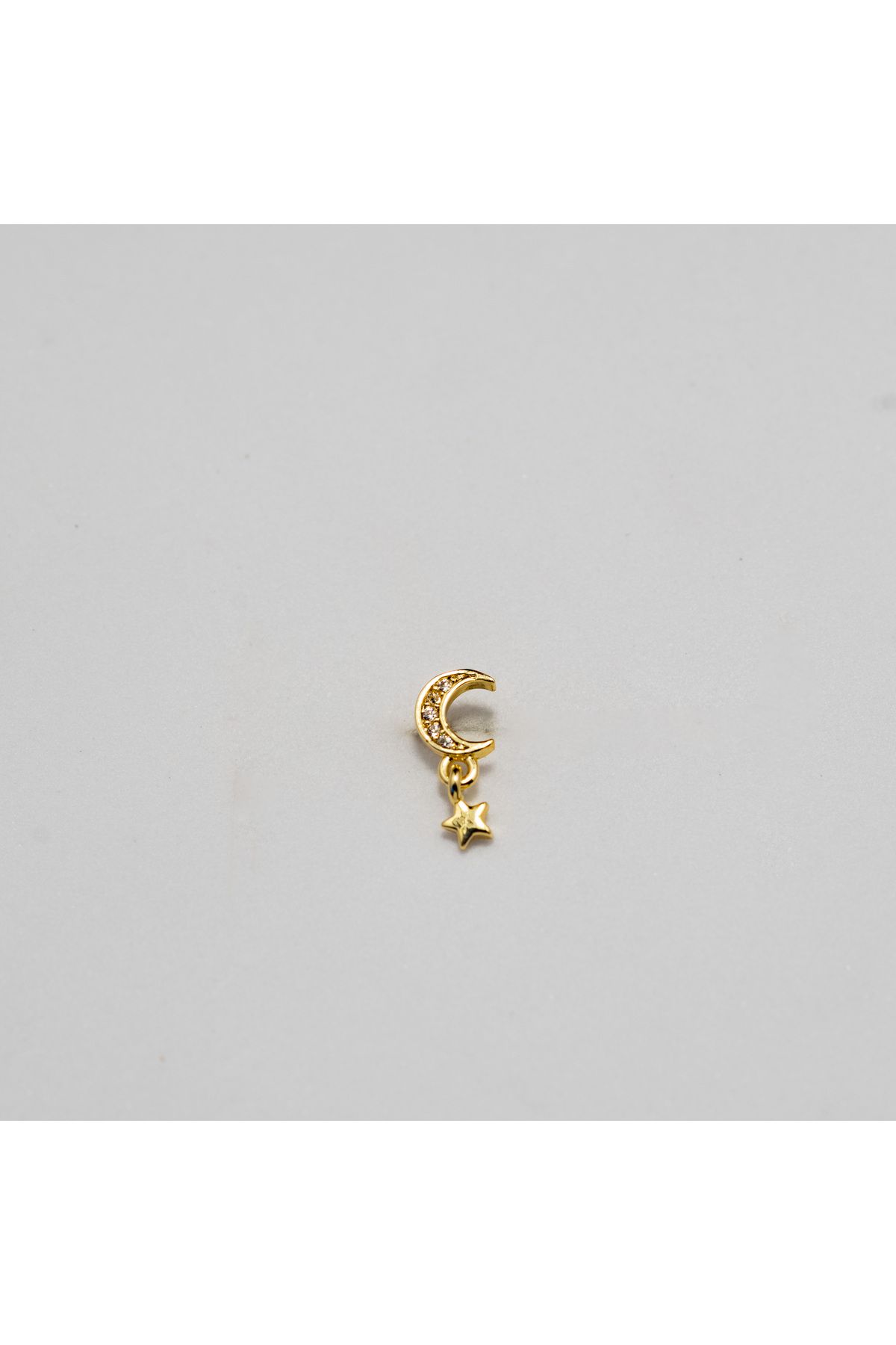 Piercing by Sever YILDIZ SALLANTILI AY ÇELİK PIERCING… ALTIN/GOLD RENKLİ ve ŞEFFAF TAŞLI (TARGUS HELIX CONCH FLAT)