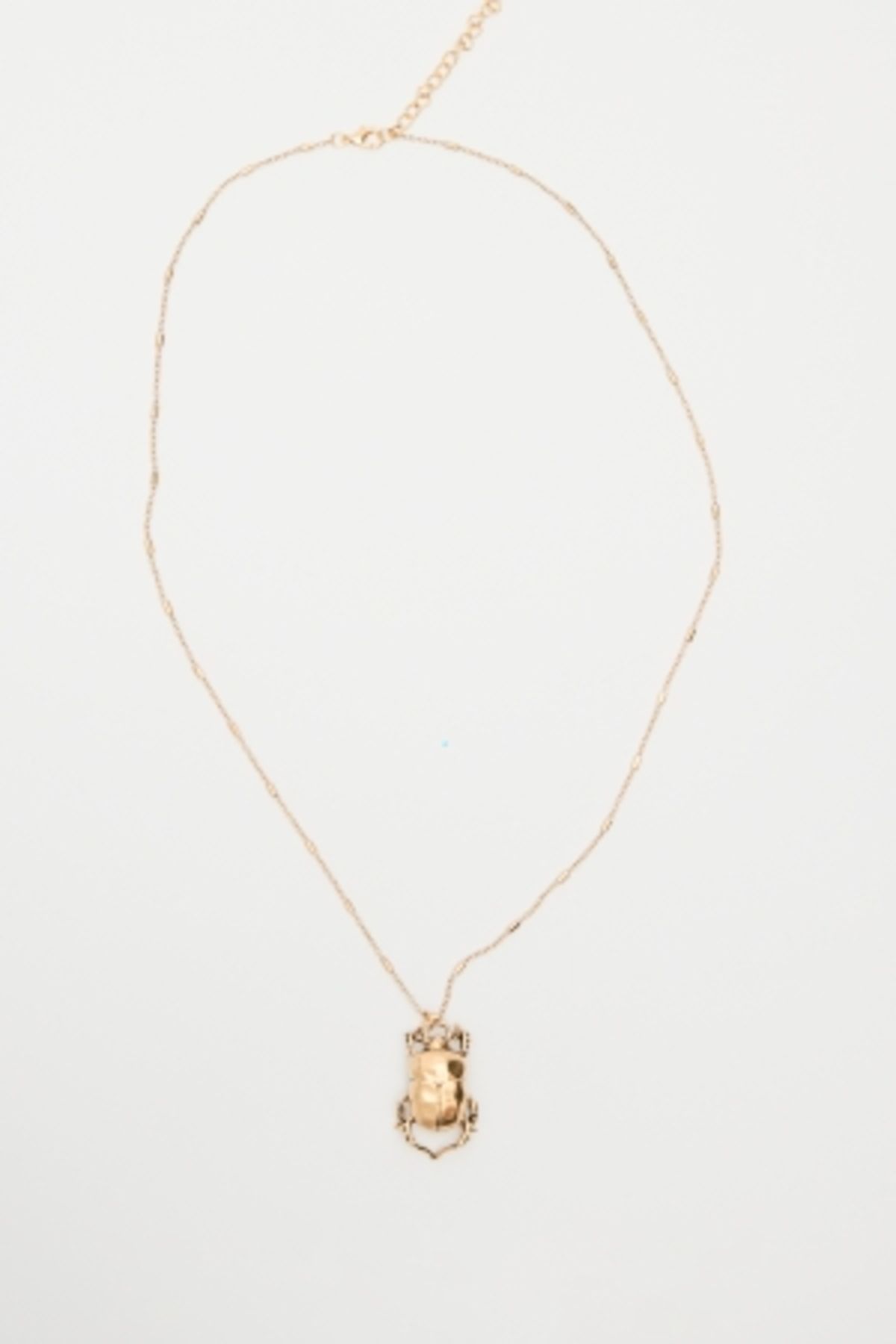 Manuka-Conch Bug Pendant Standard 2