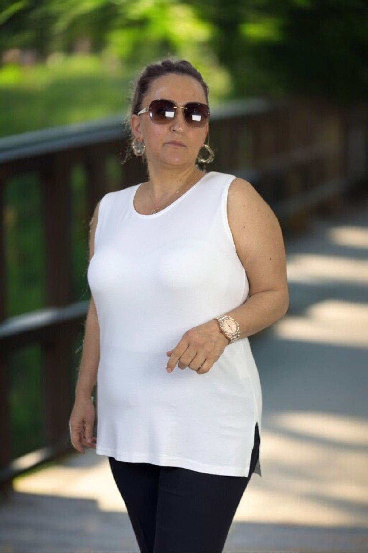 yagmurberen BİSİKLET YAKA YIRTMAÇLI KOLSUZ BÜYÜK BEDEN LİKRALI PAMUKLU BODY BLUZ