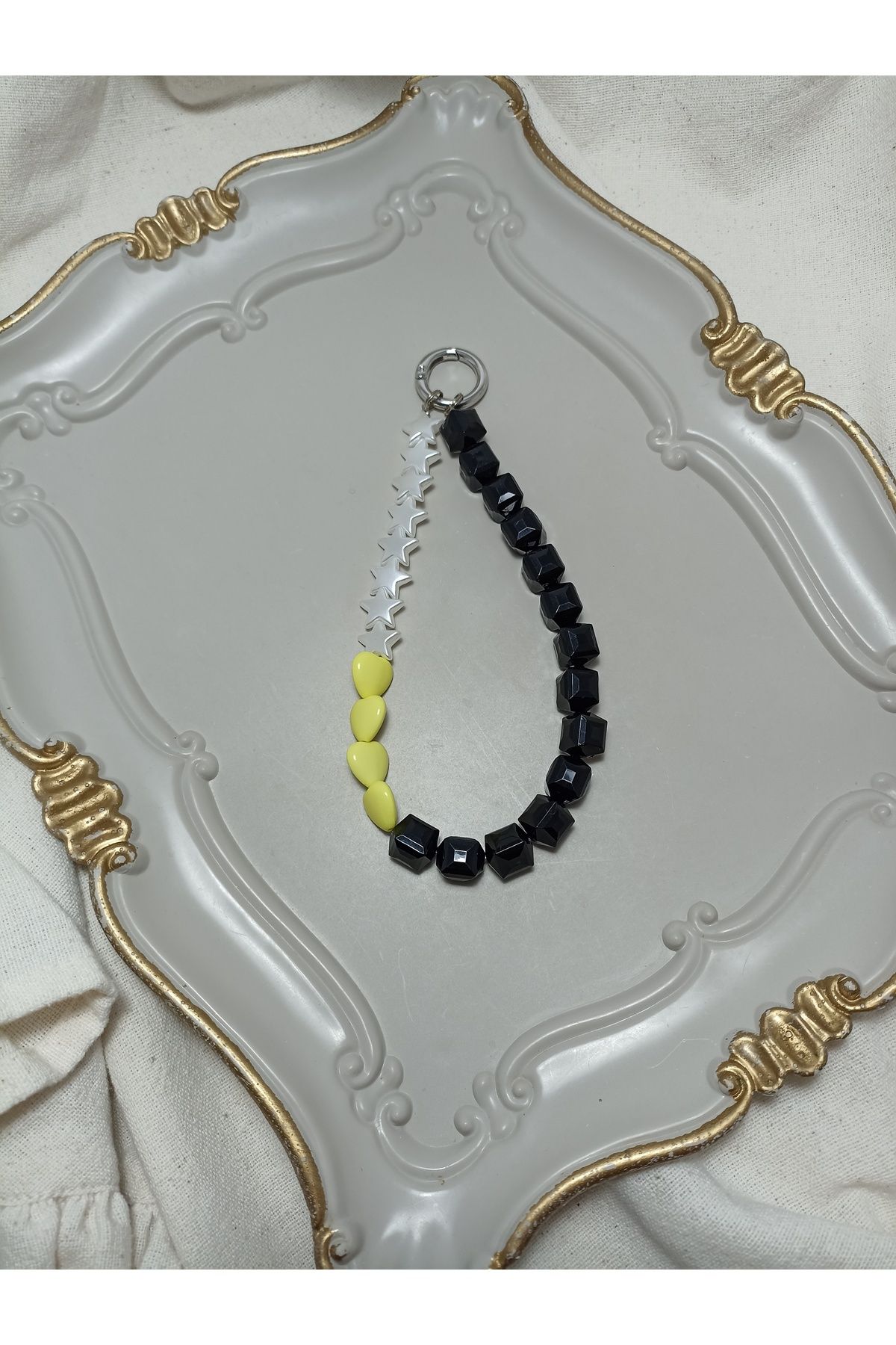 ida design store siyah boncuk sarı kalp ve inci yıldız detaylı çanta ve telefon charmı