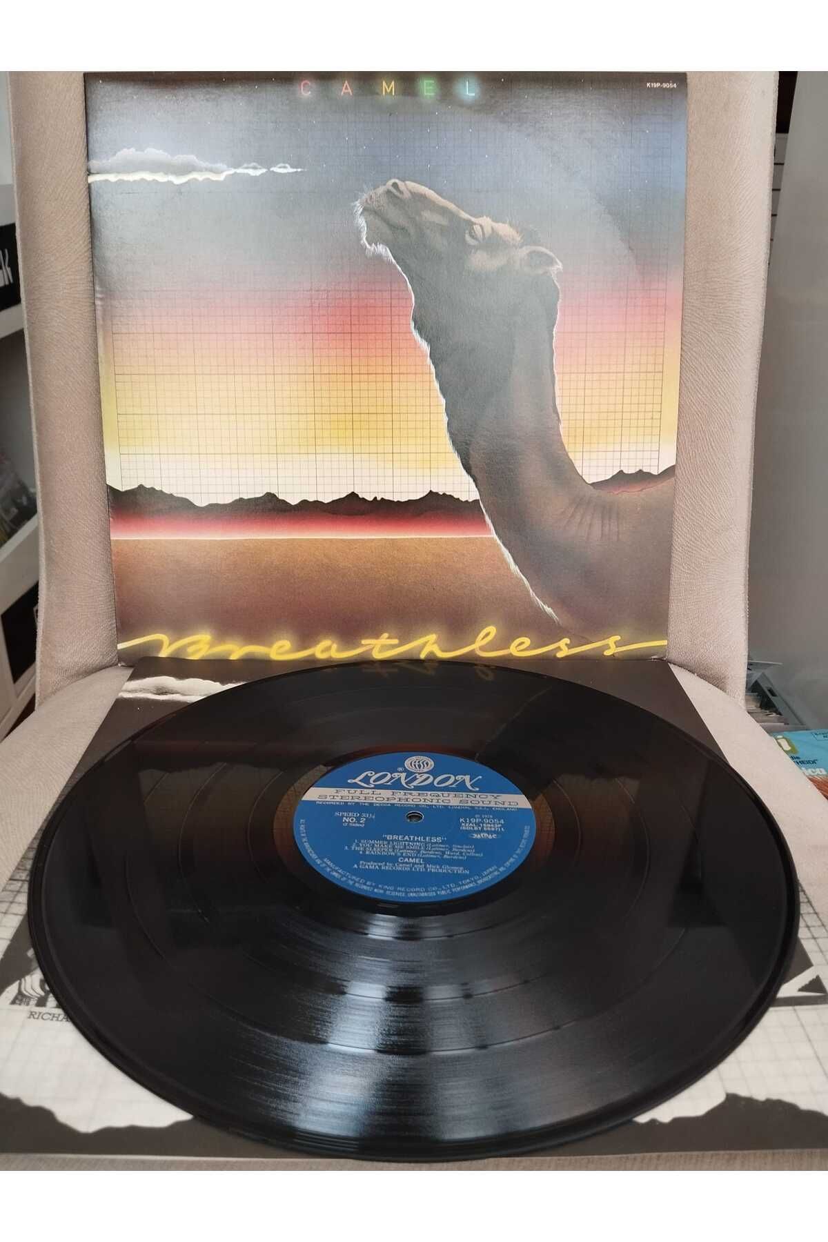 Plakperest Camel – Breathless - 1978 Japonya Basım 33 Lük LP Albüm Plak-Obi’siz-2.EL