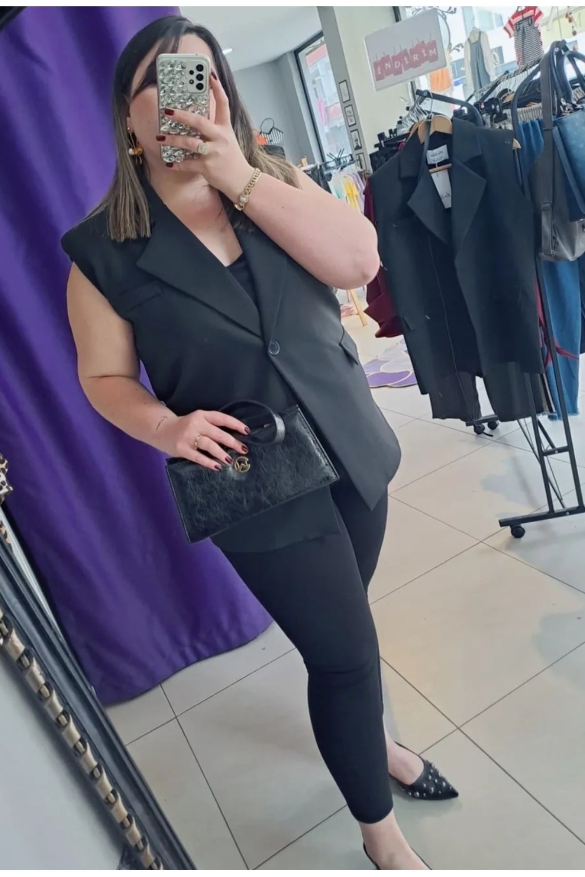 Miss Neşem Vatkalı kemerli yelek