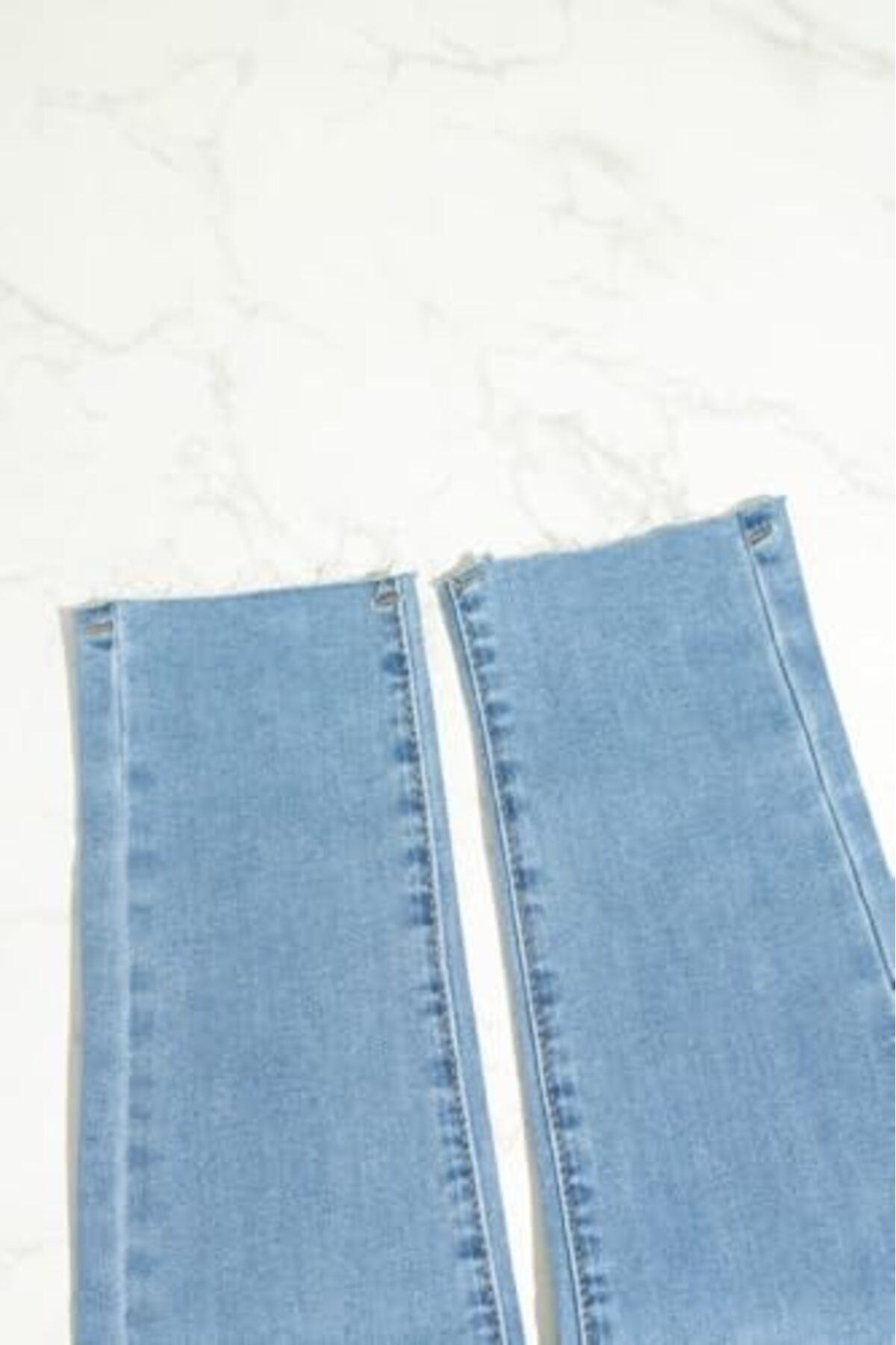 جينز نسائي من