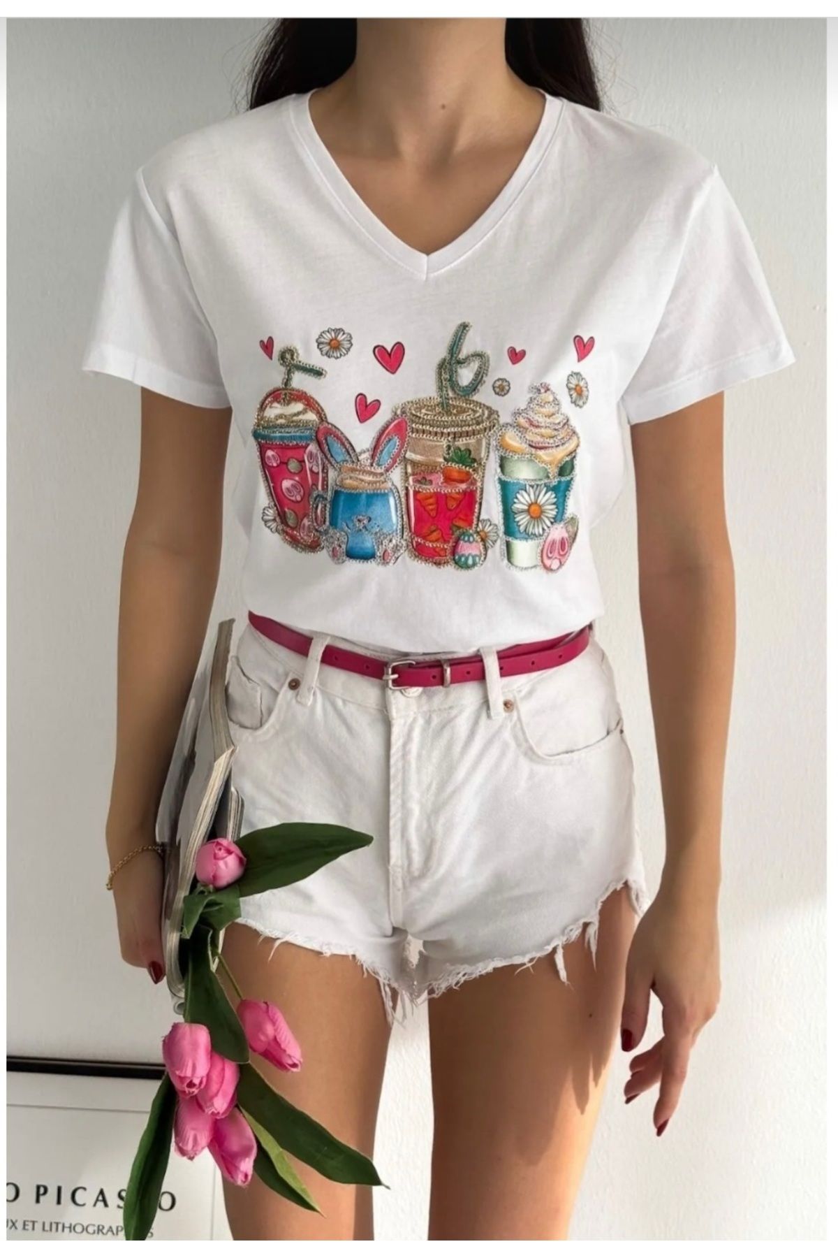 MODA Her yaş kadının rahatça kombinleyebileceği ,pul payetli şık T-shirt