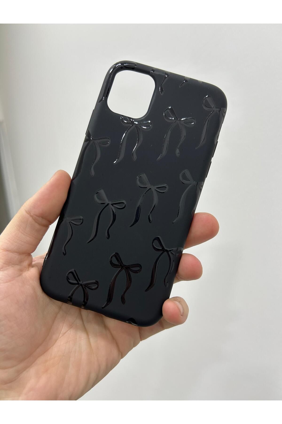 HZR İphone 11 Siyah Kurdele Desenli Siyah Silikon Kılıf