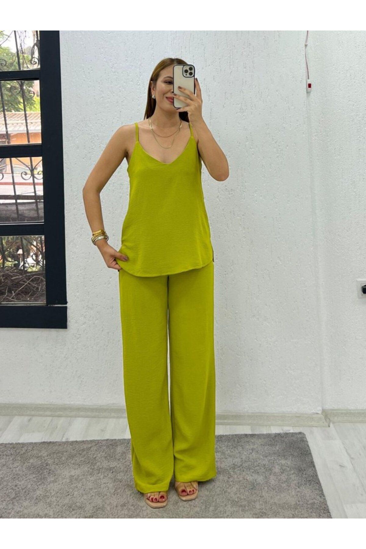 velmorafashion Kadın Aerobin Kumaş Bol Paça Pantolon Ve Askılı Bluz Ikili Takım