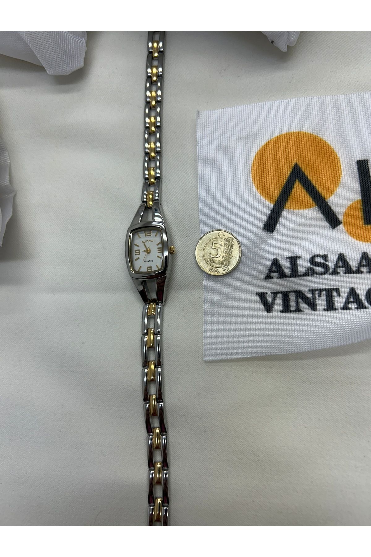 Almera Vintage kadın saati