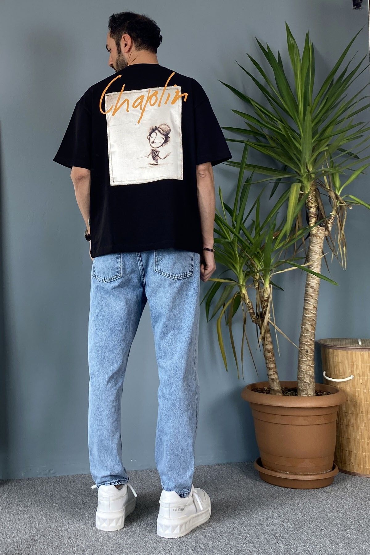 Alışveriş Sokağı Van Gogh&Charlie Chaplin Baskılı Oversize Tişört