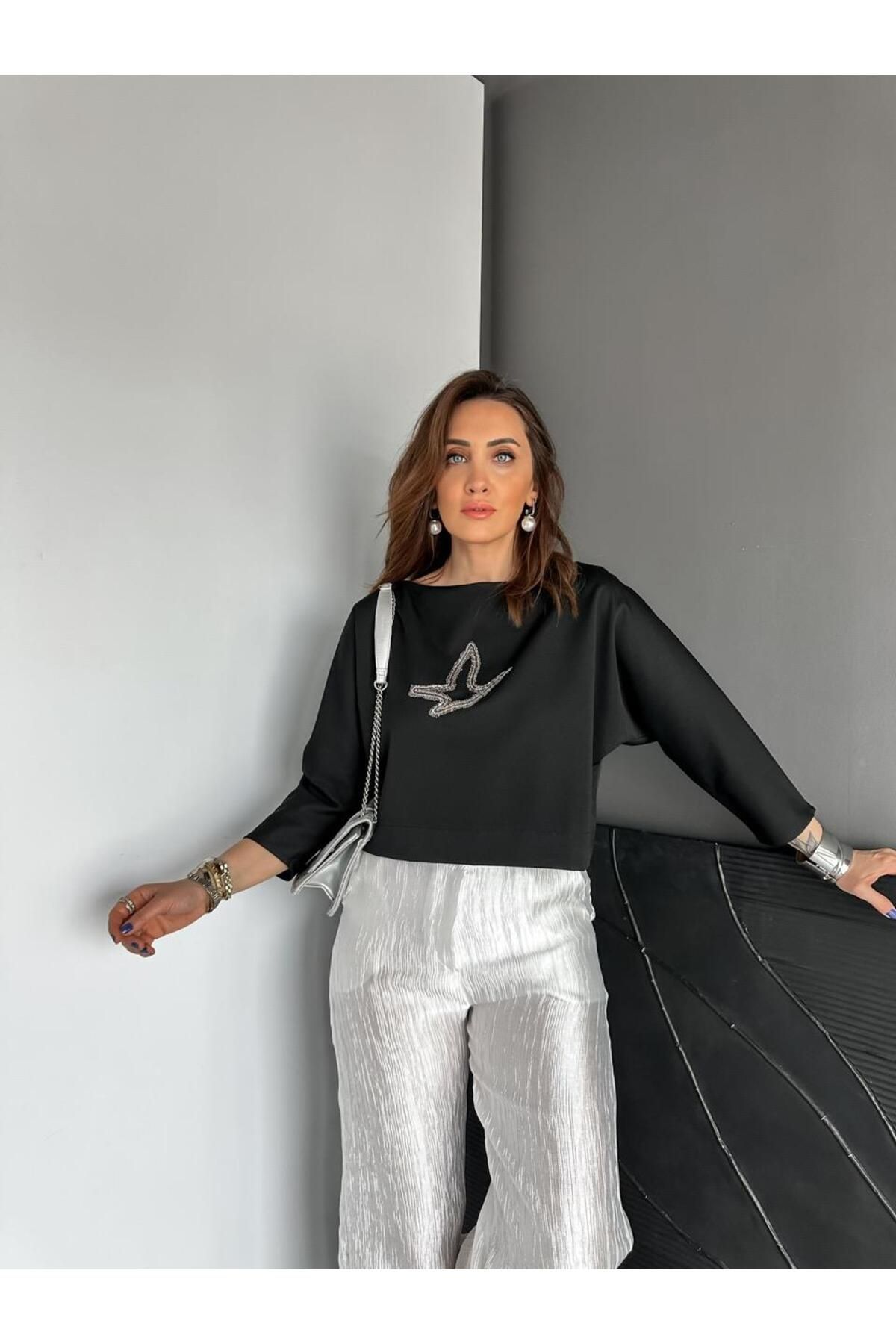 Zerrincan Giyim Siyah Kuş Figürlü Bluz