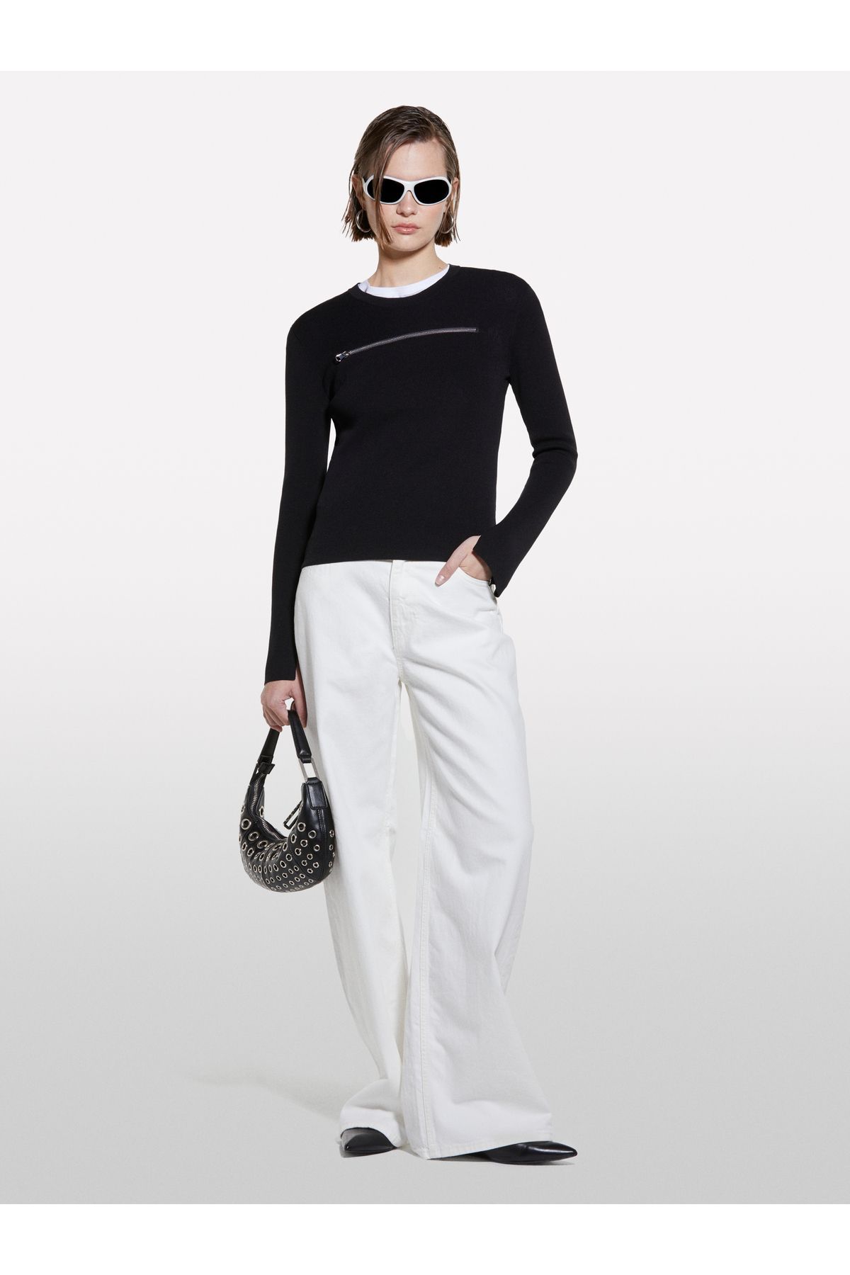 Sisley Kadın Siyah Viskoz Karışımlı Önü Detaylı Bisiklet Yaka Slim Fit Kazak