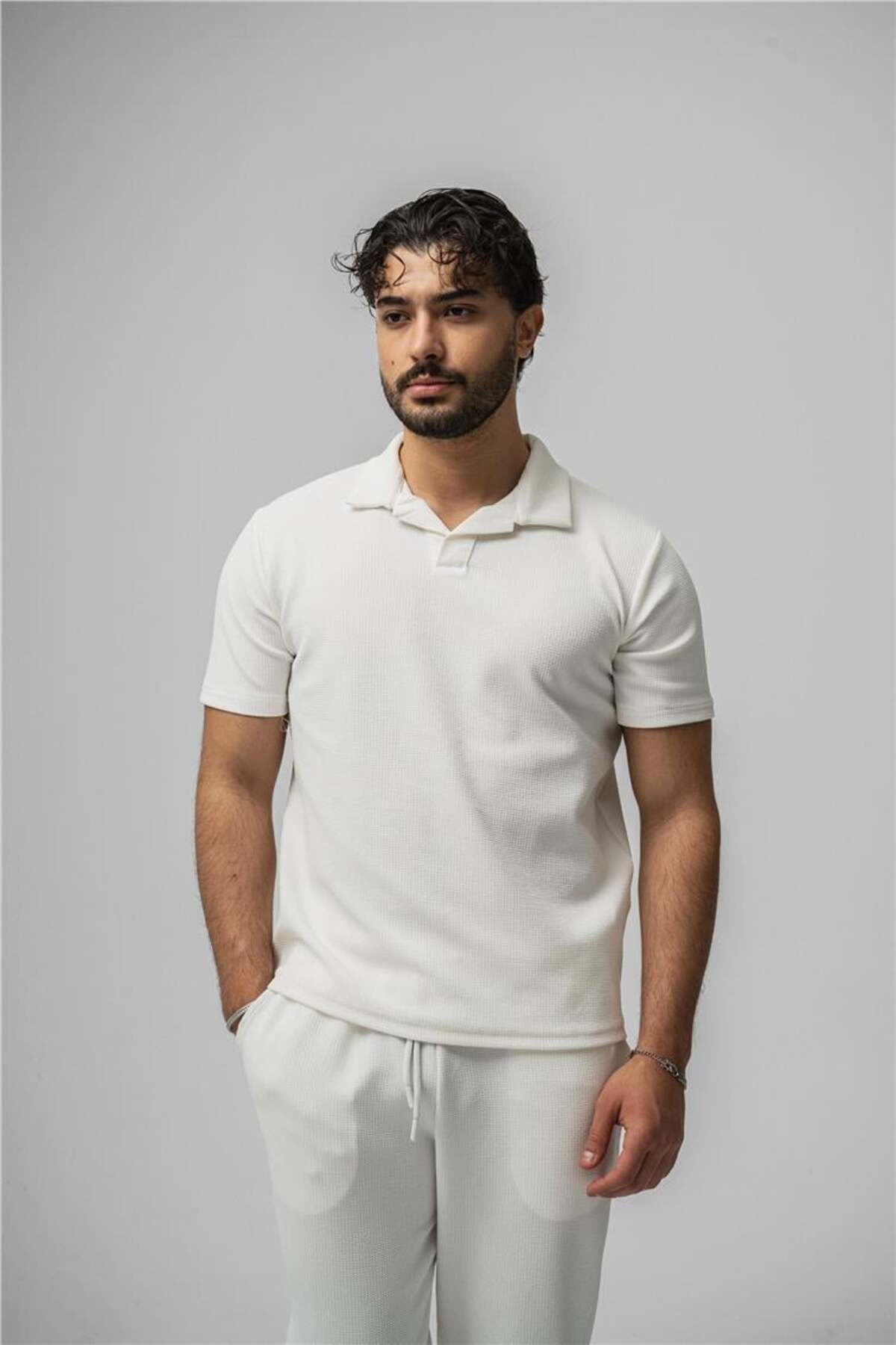 OUTFİT MAN Erkek Polo Yaka Gizli Kabartma T-Shirt Beyaz