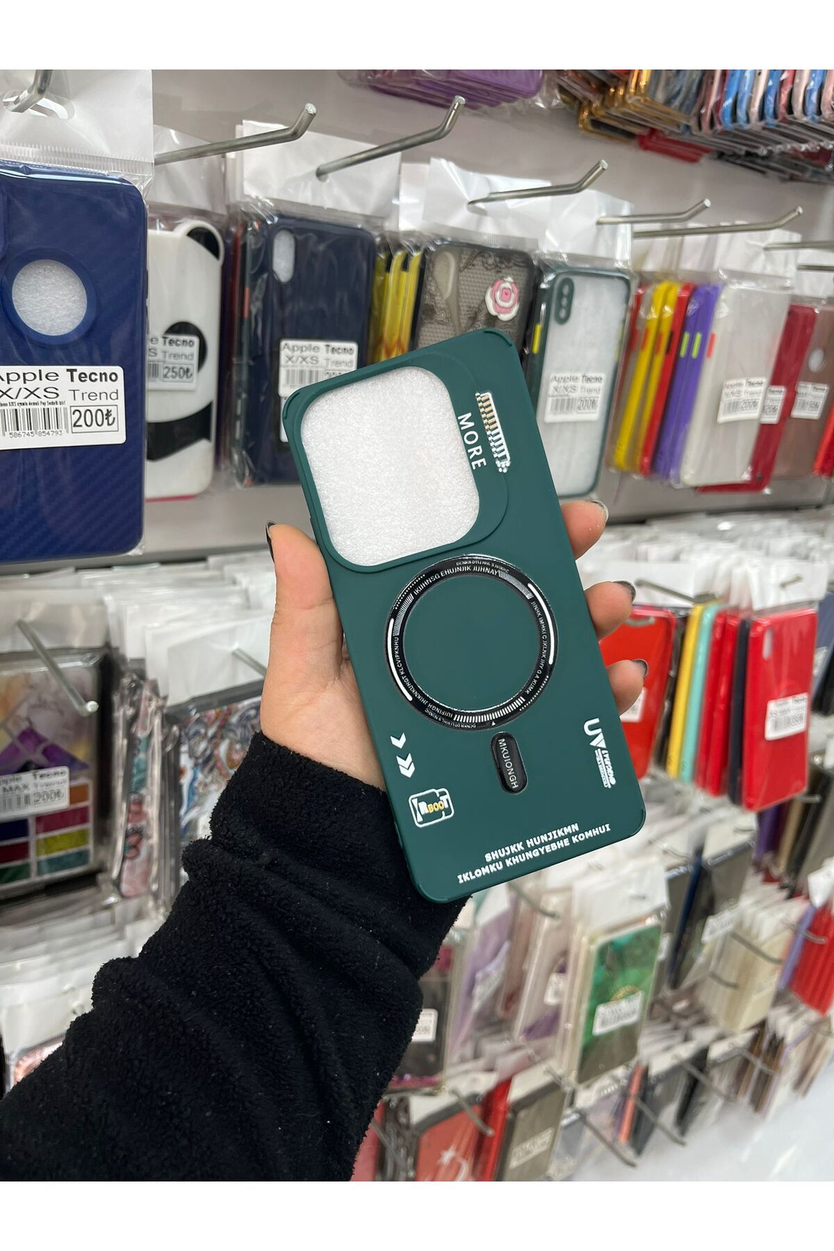 TECNOTREND İNFİNİX HOT 40 PRO Uyumlu Renkli Magsafe Kablosuz Slikon Telefon Kilifi