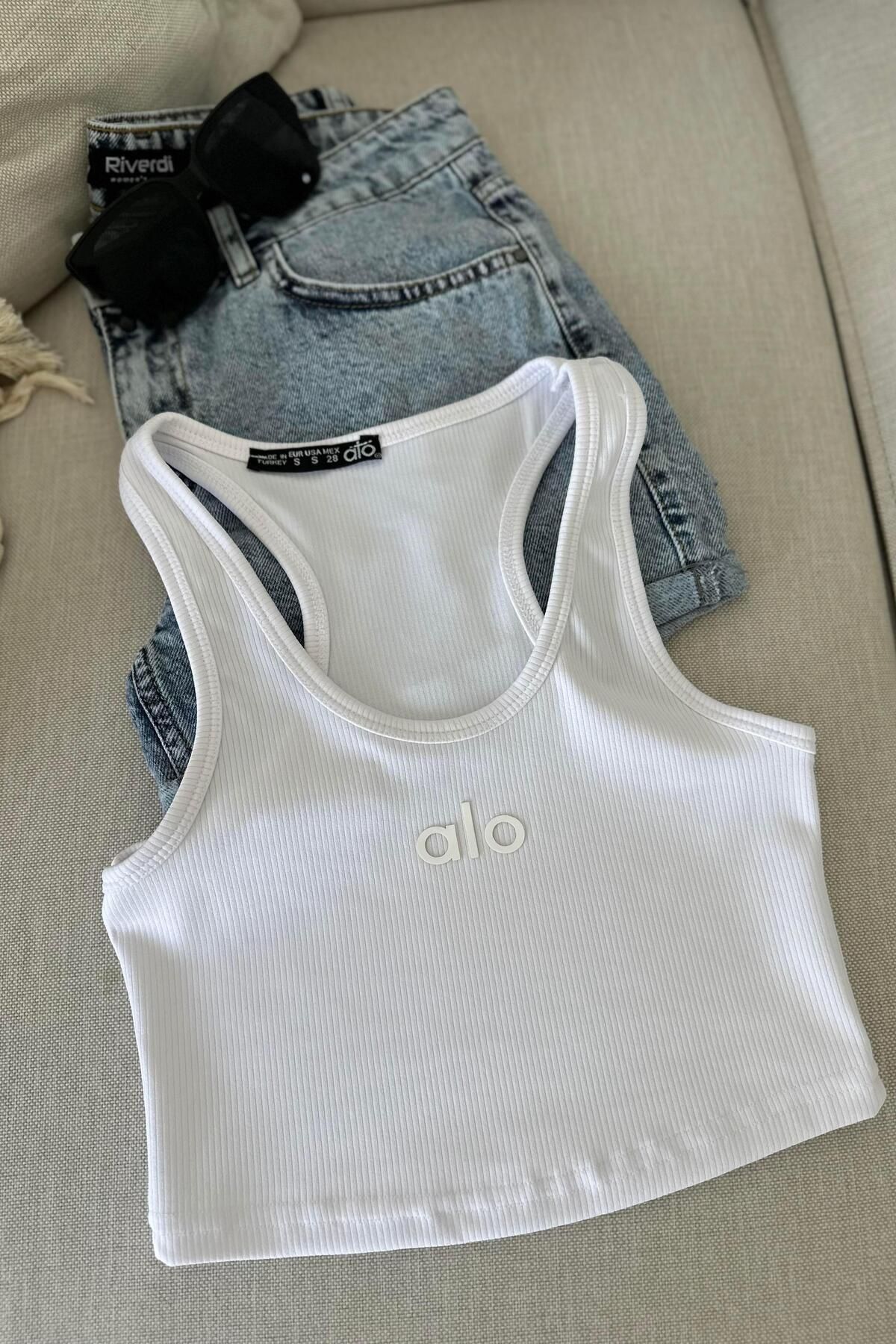 Butik Gardrop Marka Halter Yaka Crop Bluz Beyaz