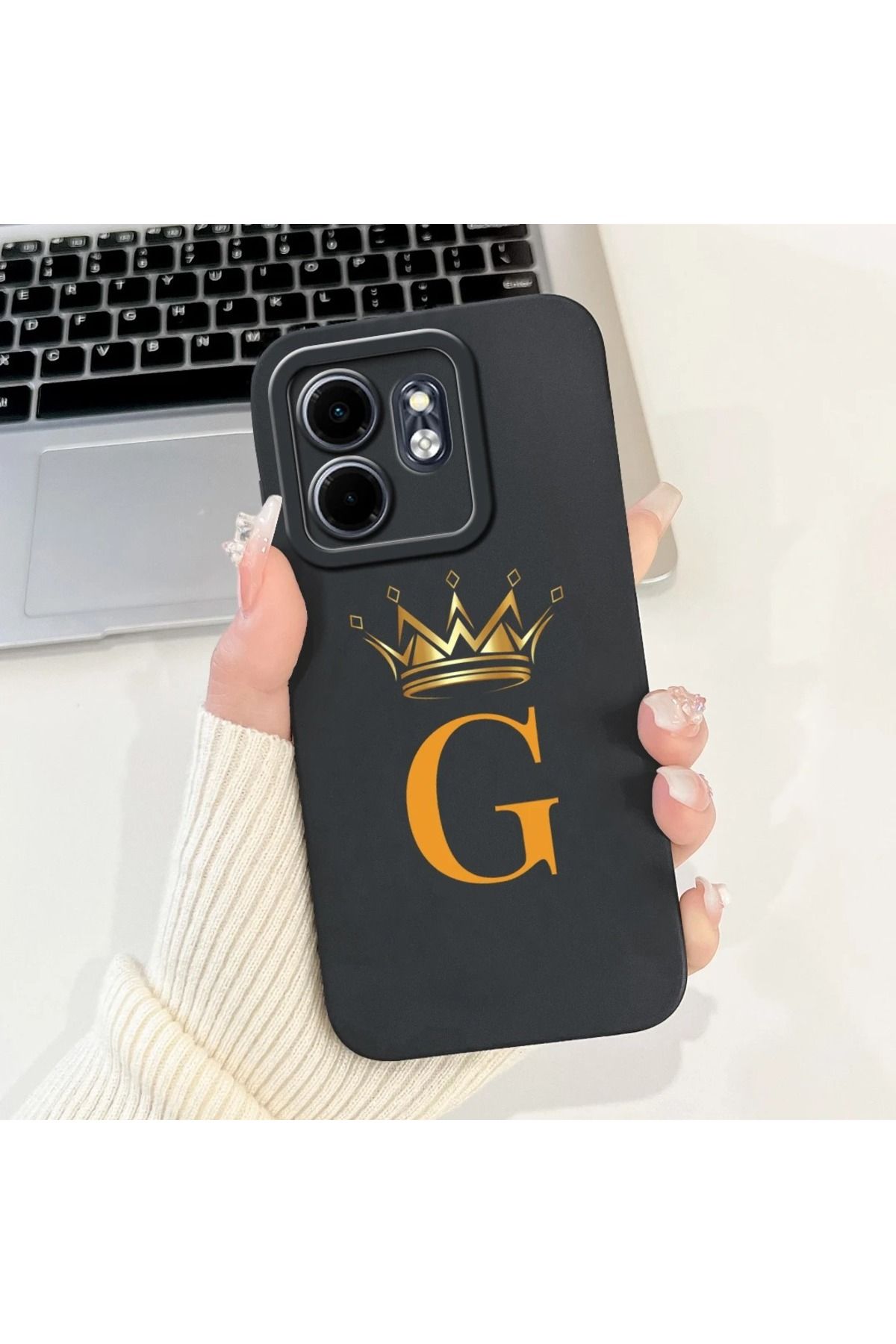 Rotaks İnfinix Smart 9 Uyumlu Harfli Taç Baskılı Kişiye Özel Silikon Telefon Kılıfı - G