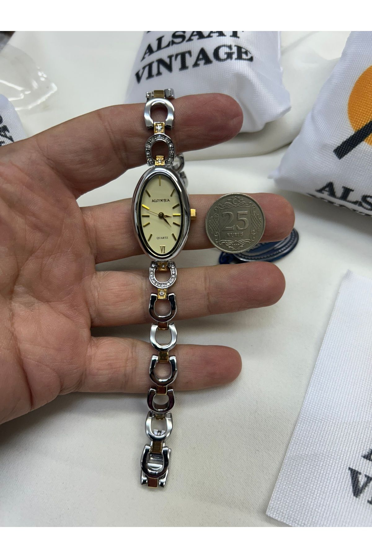 Almera Vintage kadın saati L07332