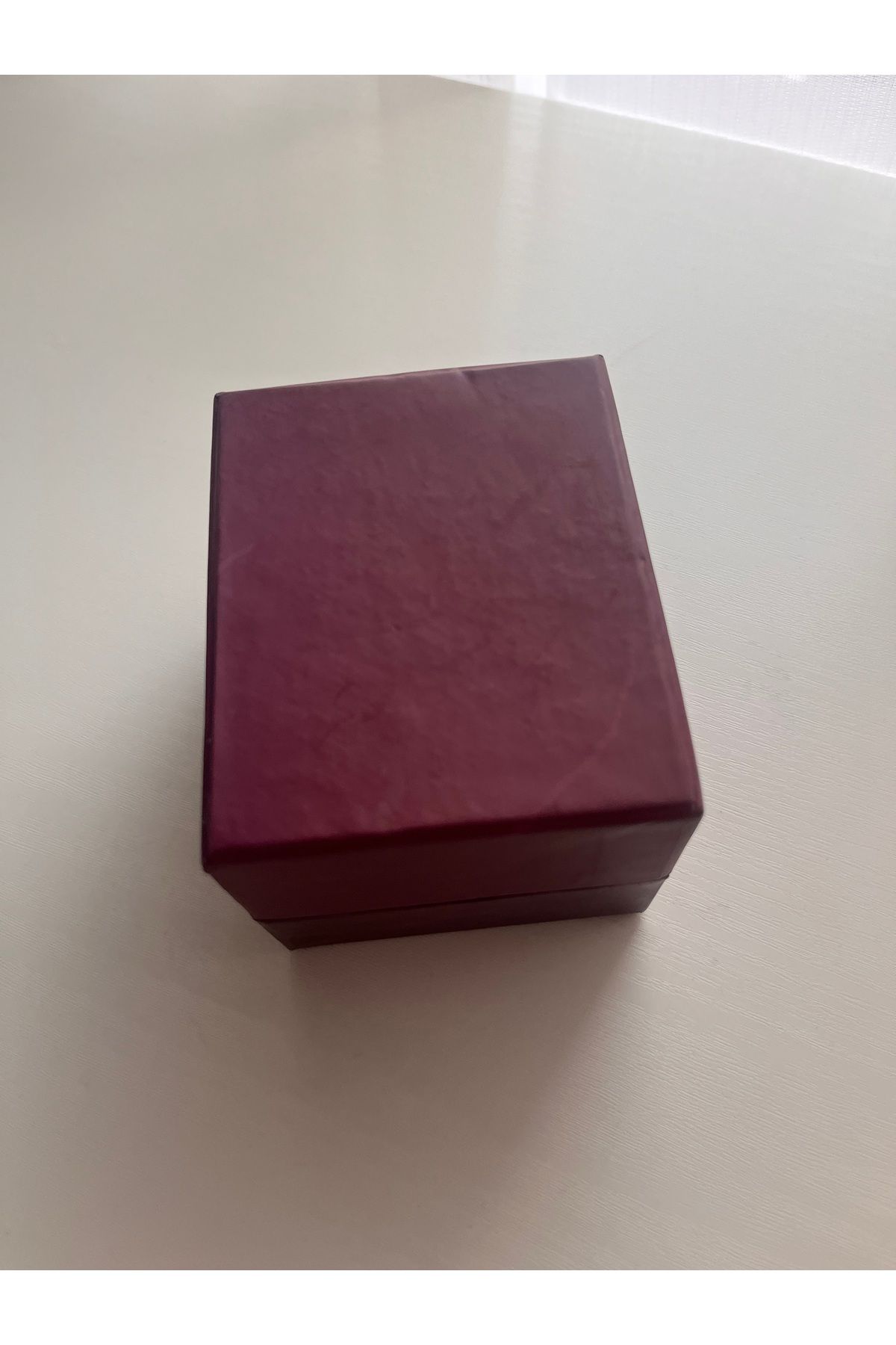 Butik Bordo Minik Kutu / hediye kutusu / uzunluk 12 genişlik 10 / kapagı kapalı hali 7 cm