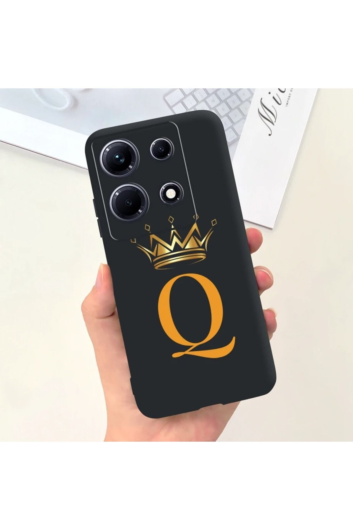 Rotaks İnfinix Note 30 Pro Uyumlu Harfli Taç Baskılı Kişiye Özel Silikon Telefon Kılıfı - Q