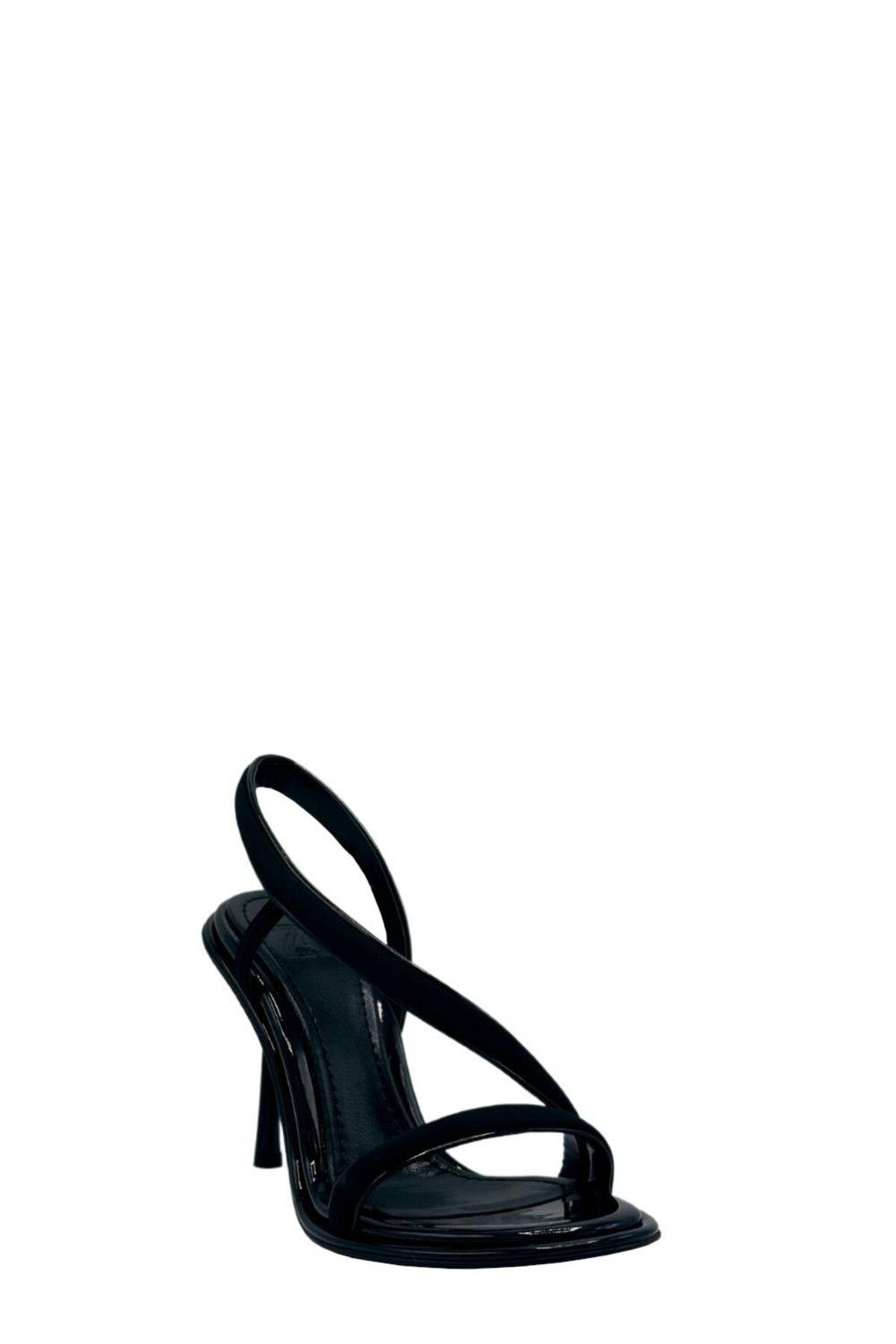 کفش پاشنه کلاسیک زنانه 041 2500122 سیاه اورجینال Moulin Shoes