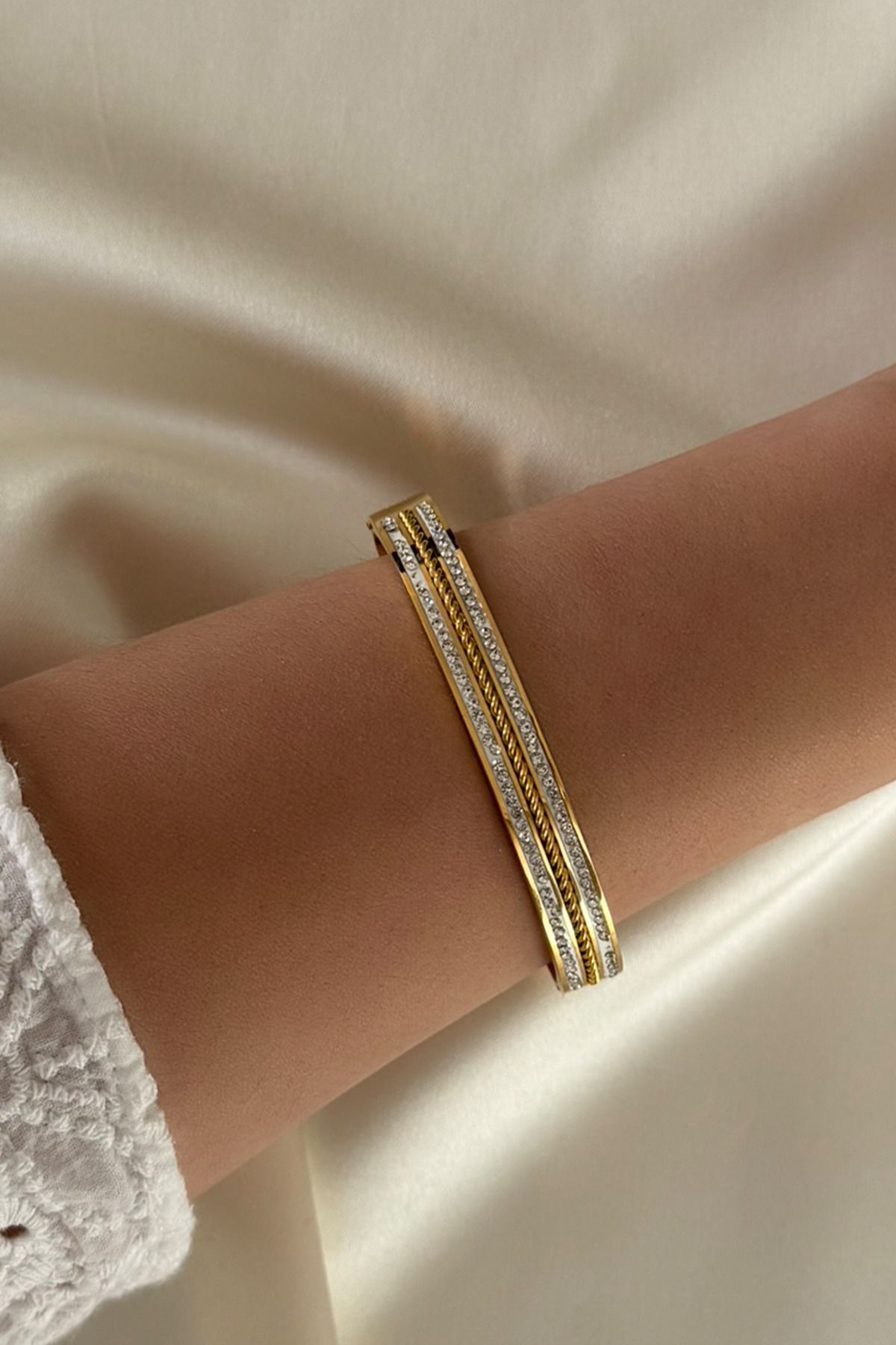laria jewelry Çift Şerit Taşlı Kelepçe Bileklik