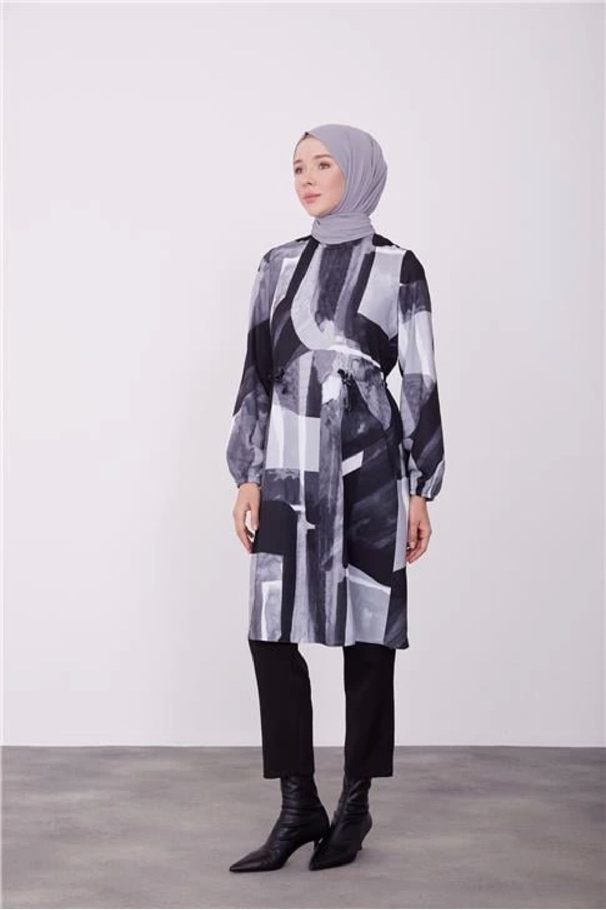 aradimtaradim Armine Beli Tünelli Ayarlanabilen Tunik 23K4723 Siyah
