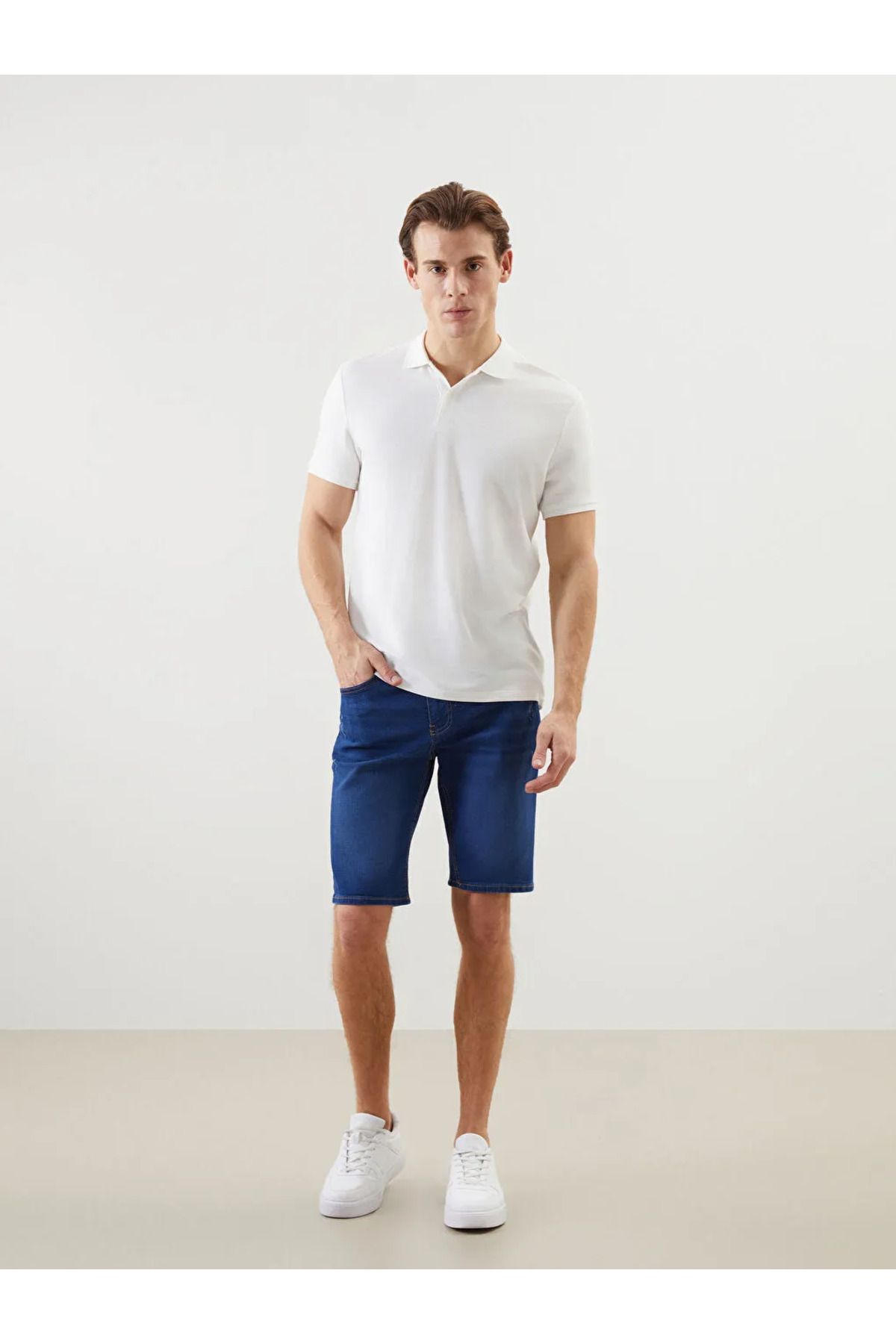 LC Waikiki LCW ECO Indigo Süper Skinny Fit Erkek Jean Şort