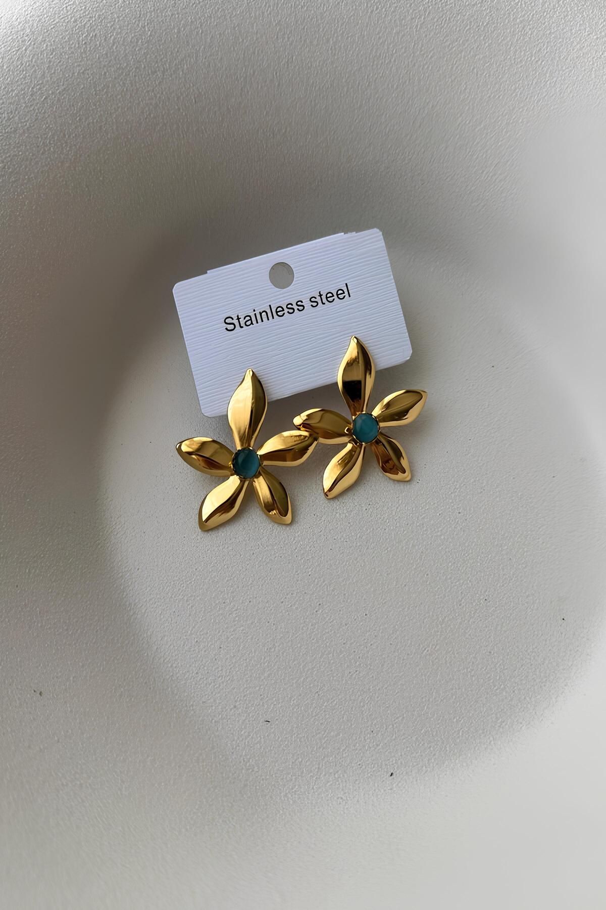 berenaksesuar Mavi taş detay çelik gold vintage çiçek küpe