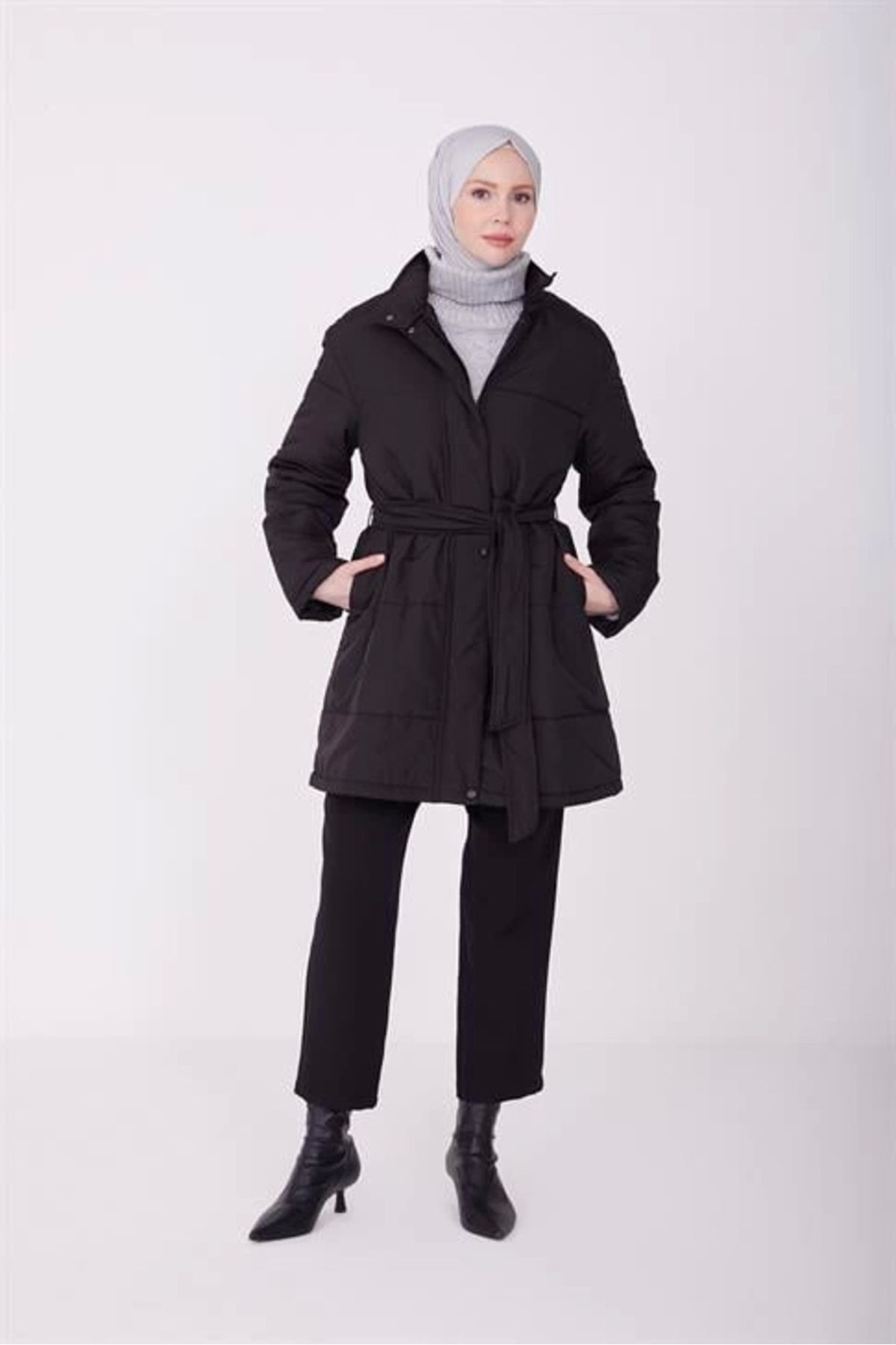 aradimtaradim Armine Beli Kuşaklı Şişme Kaban 22K7808 Siyah