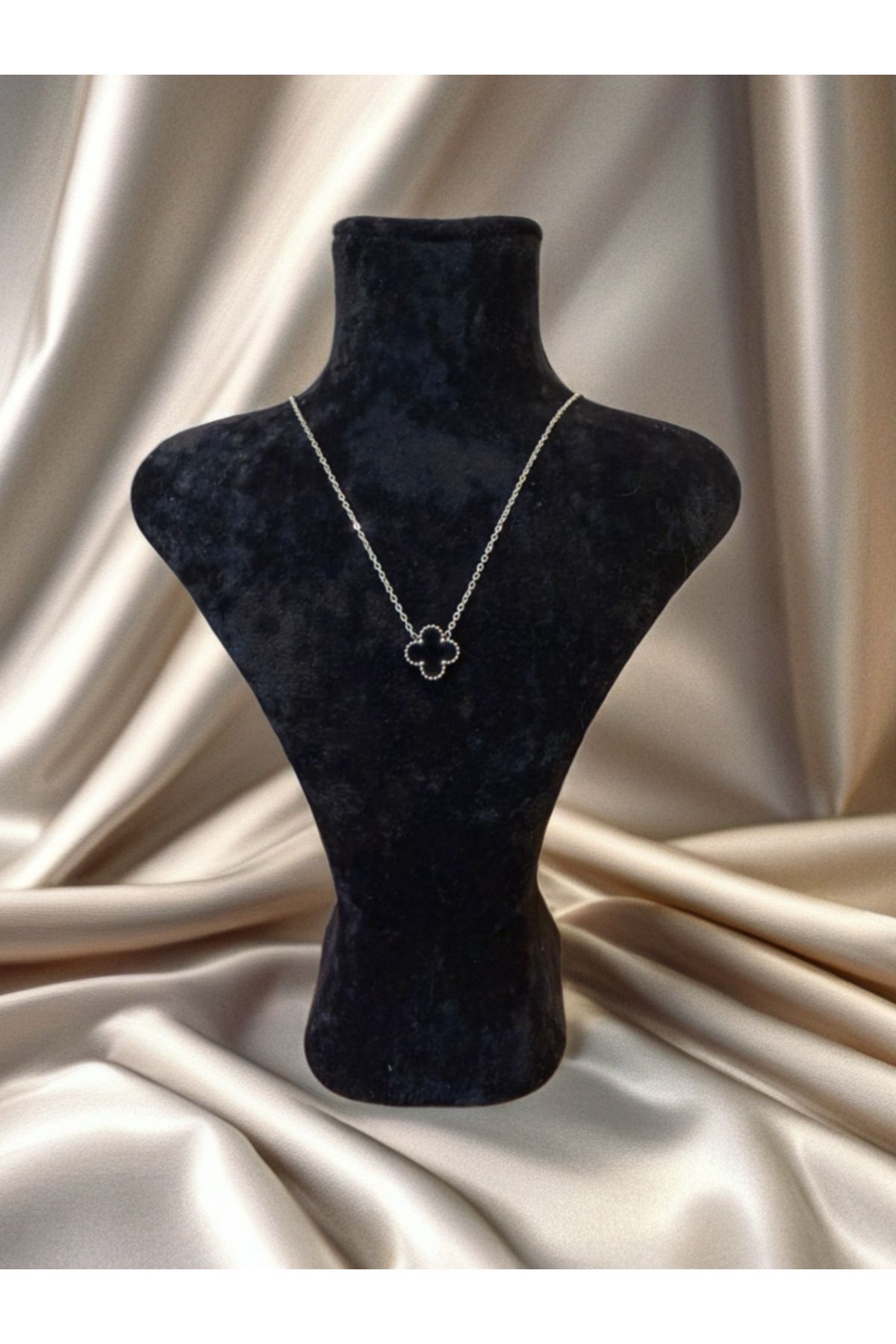Calmea Jewellery Siyah Yonca Kadın Kolye Şans Yoncası