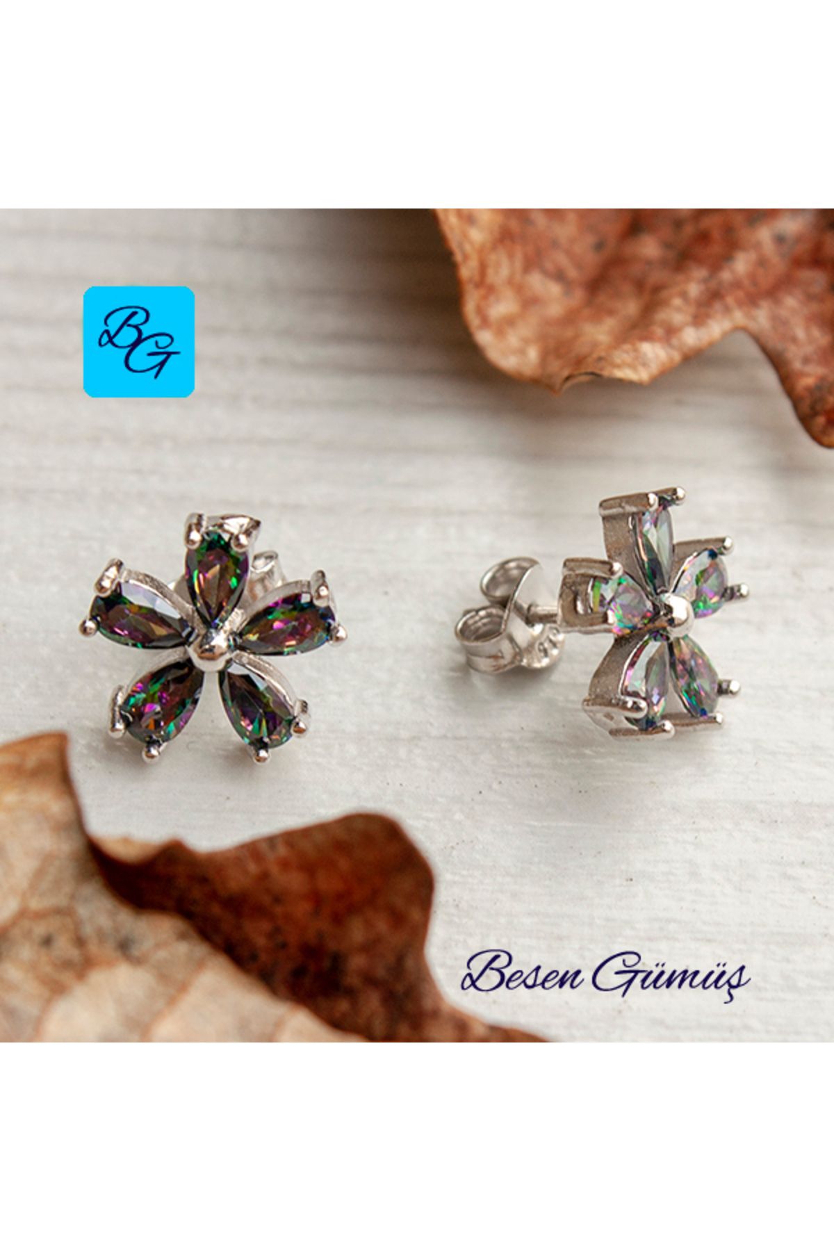 Besen Gümüş Mistik Topaz Taşlı Çiçek Küpe