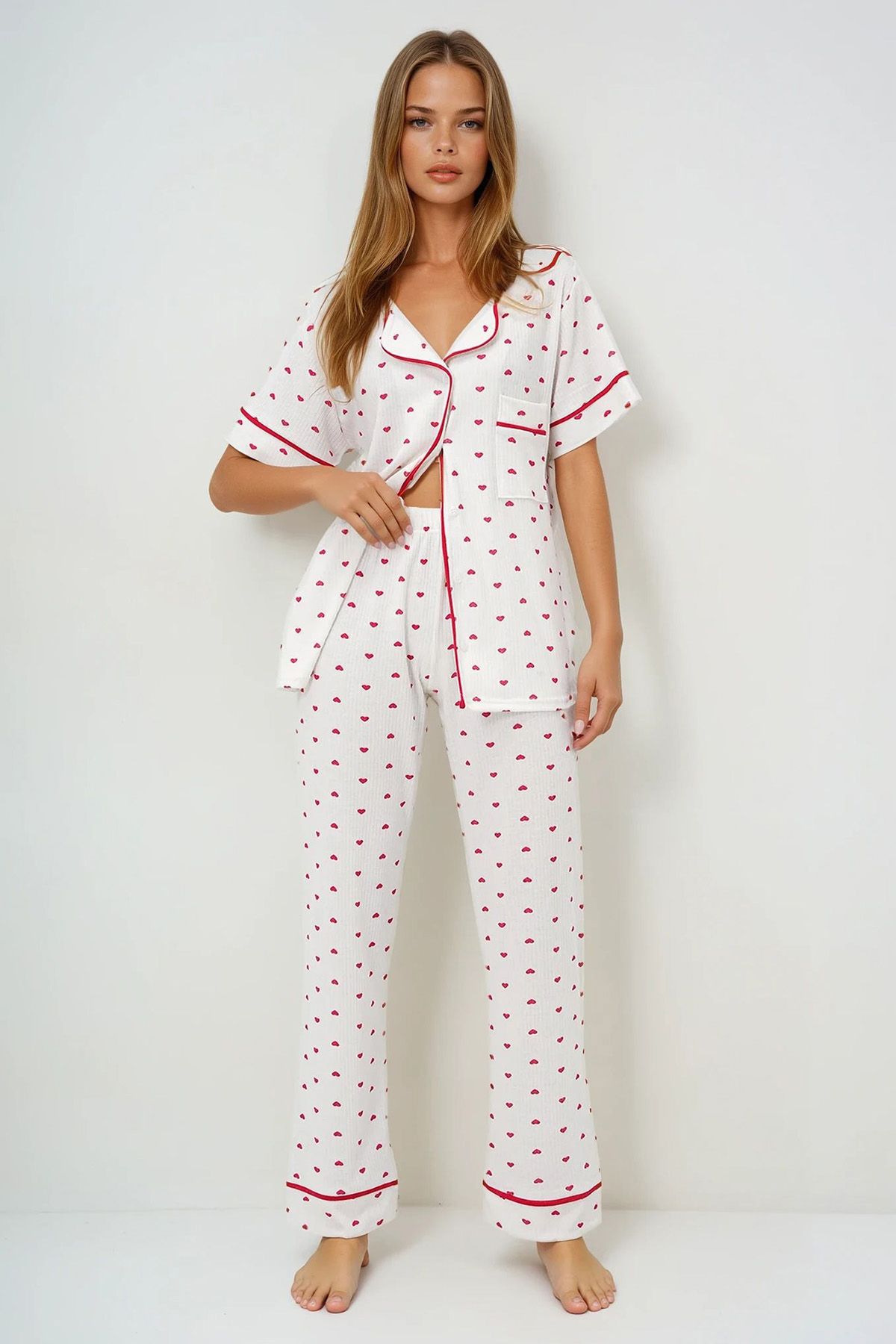 VAGGON Kadın Mini Kalp Kırmızı Tek Cepli Biye Detaylı Pamuklu Gömlek Ve Pantolonlu Pijama Takımı