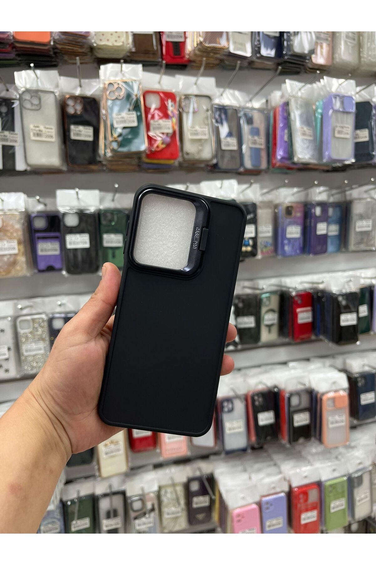 TECNOTREND XİAOMİ REDMİ 13C Stand Olabilen Tuşu Kolay Basmalı Lansman Kılıf