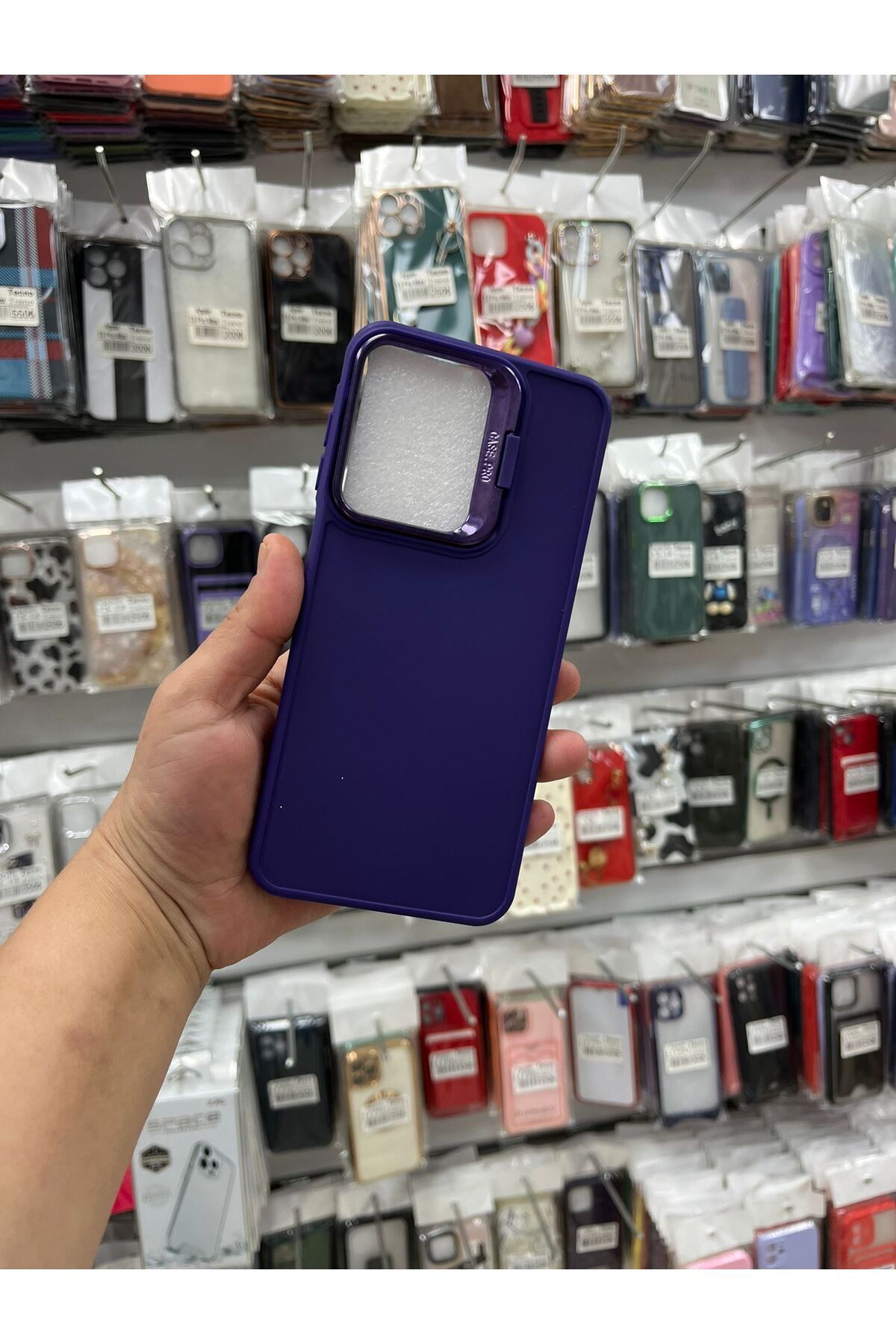 TECNOTREND XİAOMİ REDMİ 13C Stand Olabilen Tuşu Kolay Basmalı Lansman Kılıf