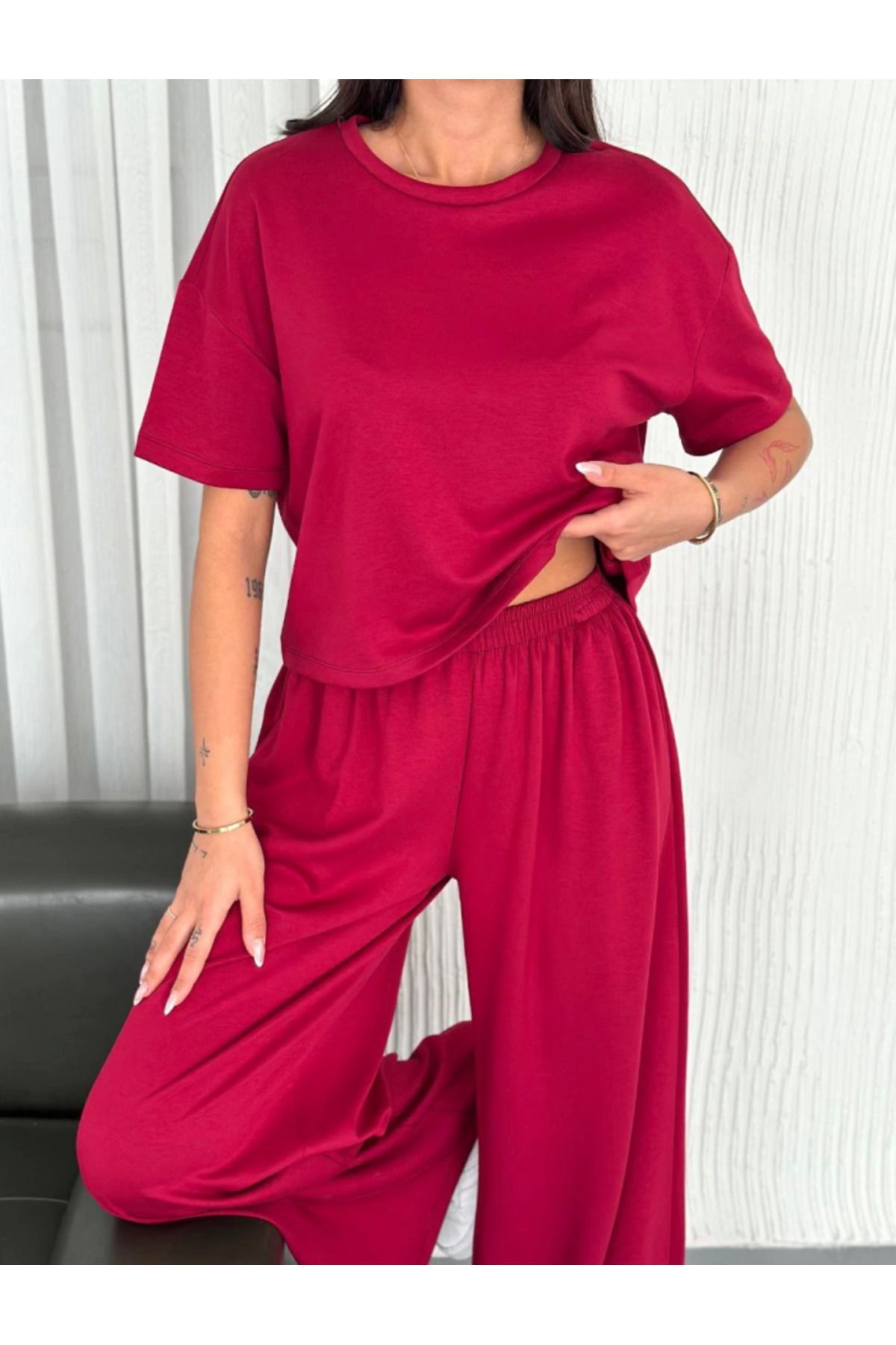 royq Osy Modal Yumuşak Dokulu Kumaş Bisiklet Yaka T-shirt Bol Paça Pantalon Ikili Takım -Bordo