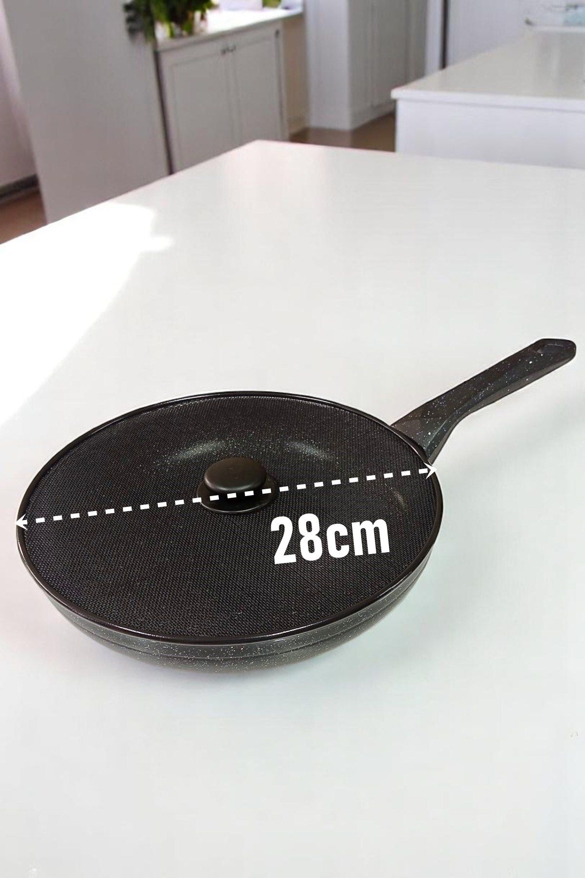 Transformacion-Granite Cast Pan with Oil Splash Proof Lid - Non-Stick Base 28 cm 721667 2