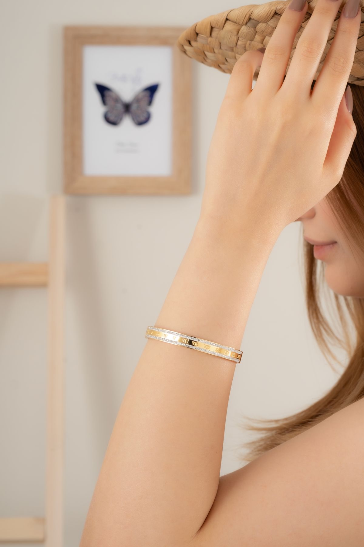 Finesa Jewelry Kadın Altın Sarısı Roma Rakamlı Taş Detaylı Bileklik