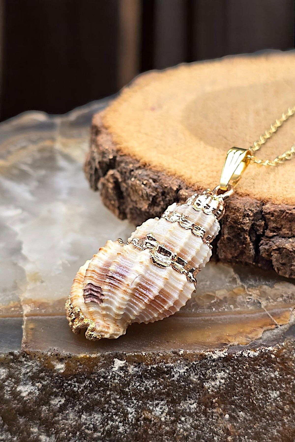 NBS Beautiful Naturel Stones Deniz Kabuğu El İşçiliği Kolye ( Kaplama Zincir )