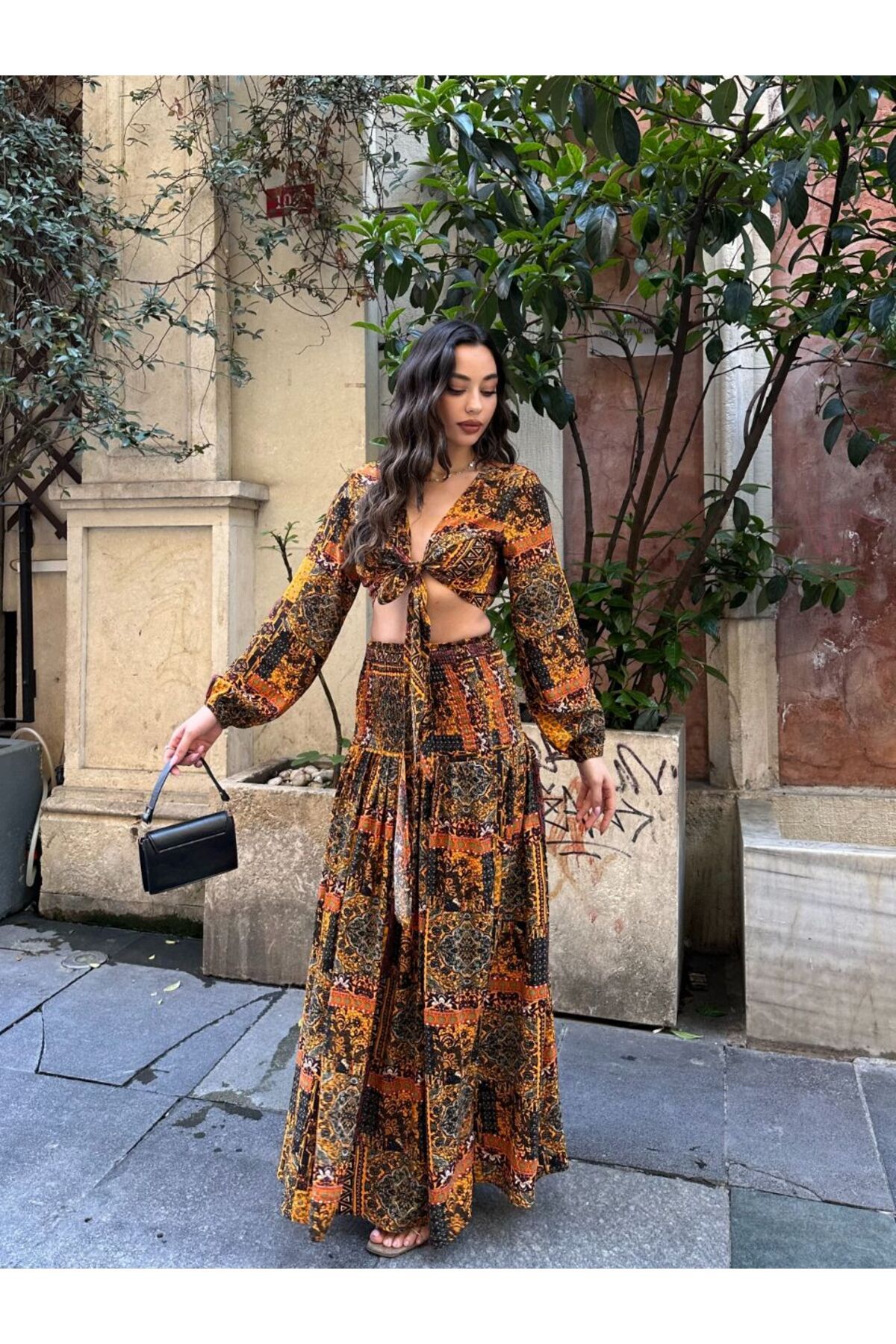 Castivo Fashion Etnik Desenli Bağlamalı Crop & Şifon Maxi Etek Takım