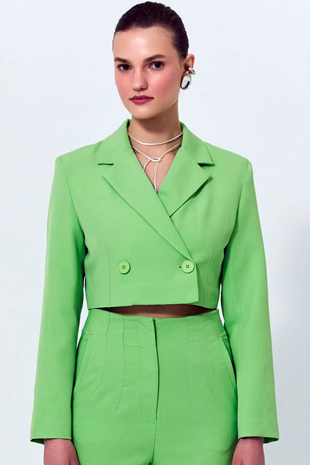 Ottawe Relaxed Fit Rahat Uzun Kol Ceket Yaka İki Düğmeli Kruvaze Vatkalı Astarlı Günlük Crop Ceket