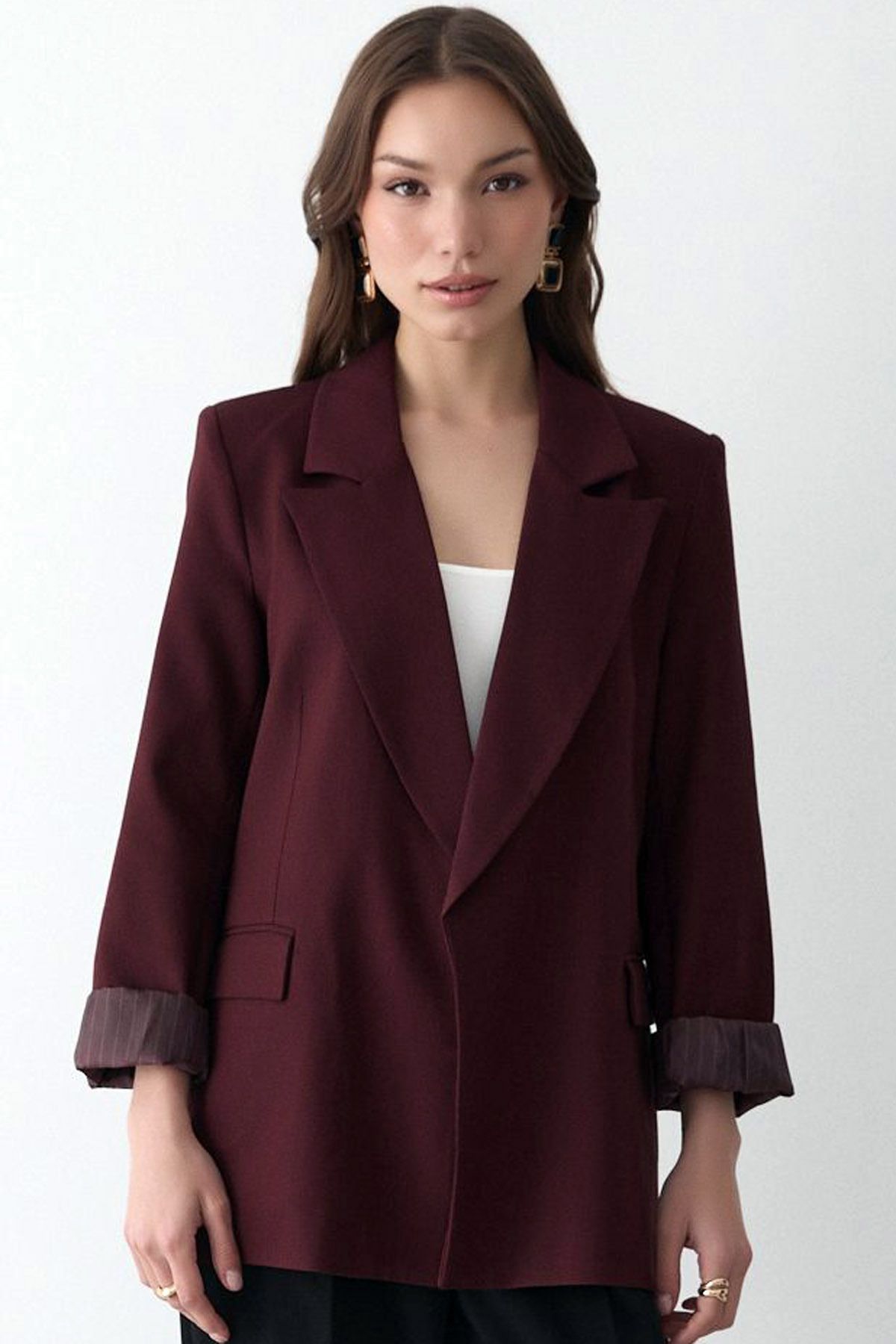 Ottawe Regular Fit Rahat Ceket Yakalı Uzun Kollu Çift Kapaklı Cepli Omzu Vatkalı Düğmesiz Tarz Casual Ceket