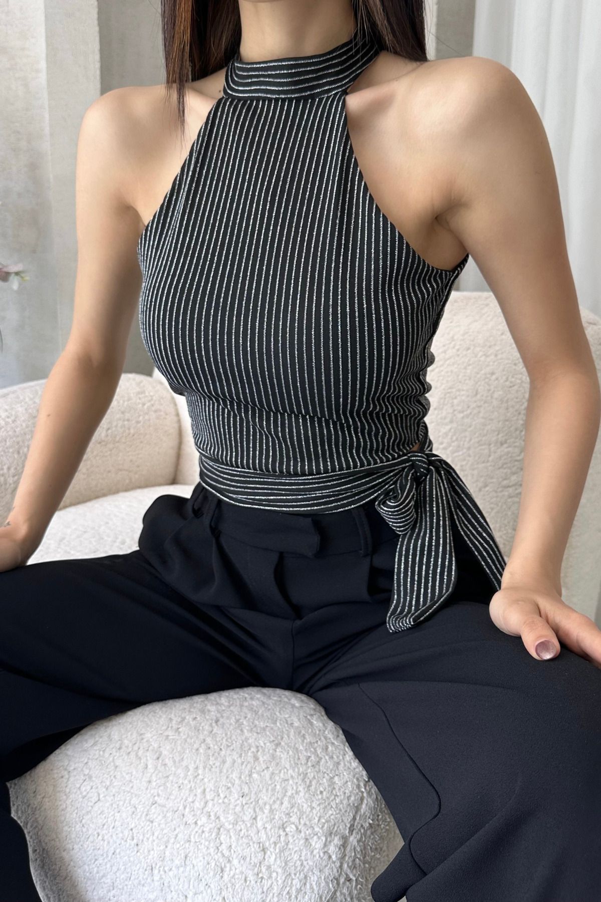 Caddebostan Moda Çizgili Beli Kuşak Detaylı Halter Yaka Kadın Bluz