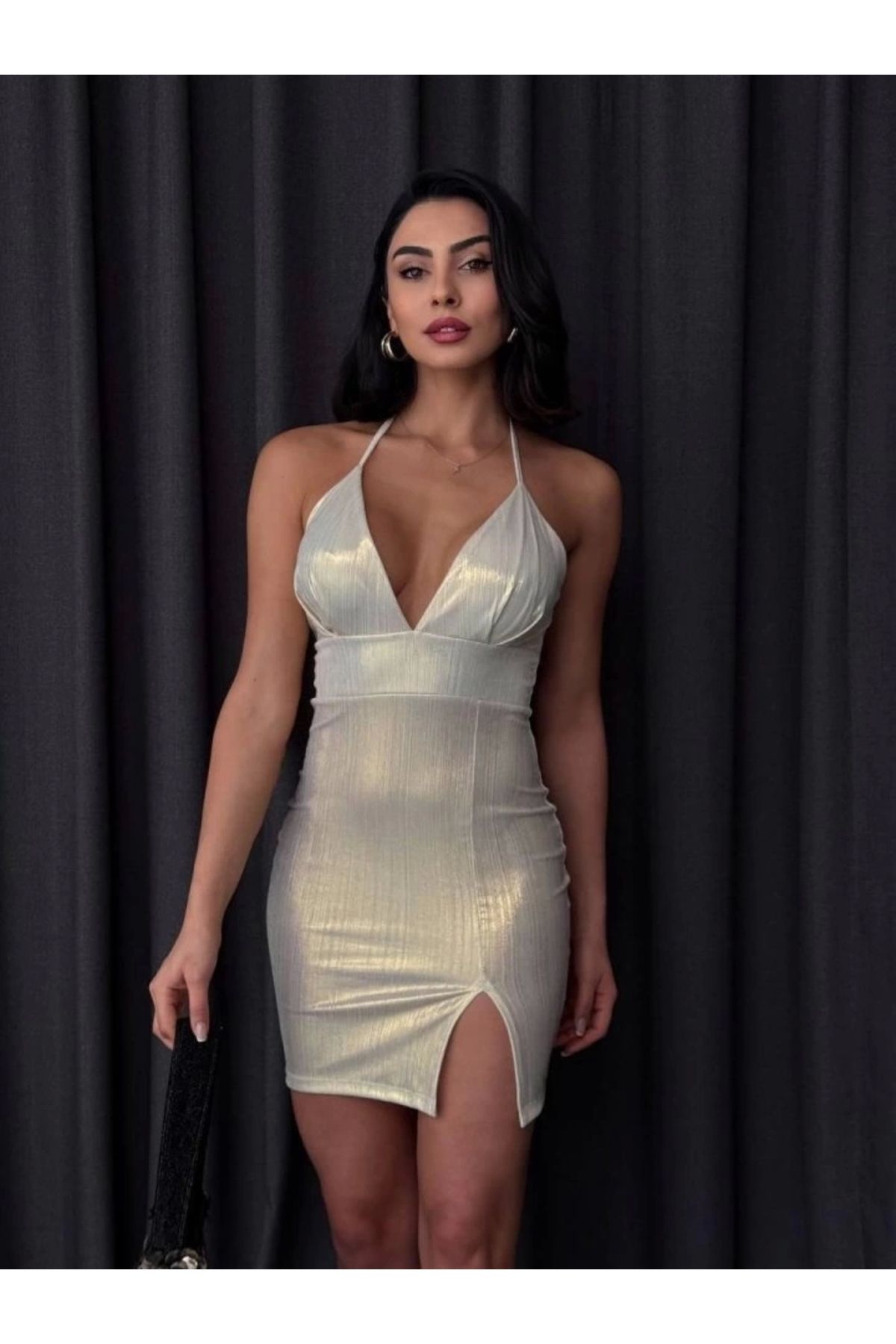 Butik Yırtmaç Detaylı Mini Elbise