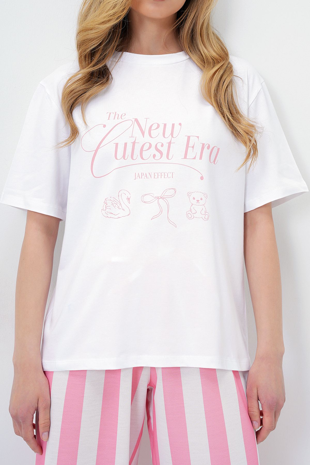 VAGGON Kadın Pembe-beyaz Yazı Baskılı Basic T-shirt Ve Çizgili Pantolonlu Örme Pijama Takımı Pjmx13920