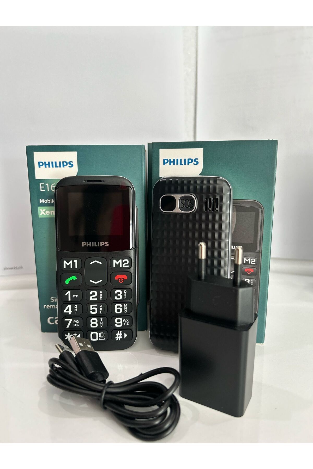 Philips E168 SİYAH TUŞLU TELEFON