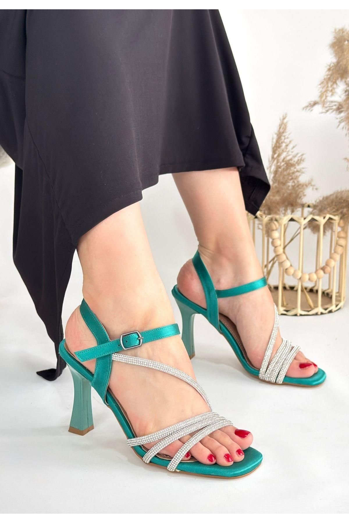 Nil Shoes Gloria Yeşil Saten Topuklu Ayakkabı